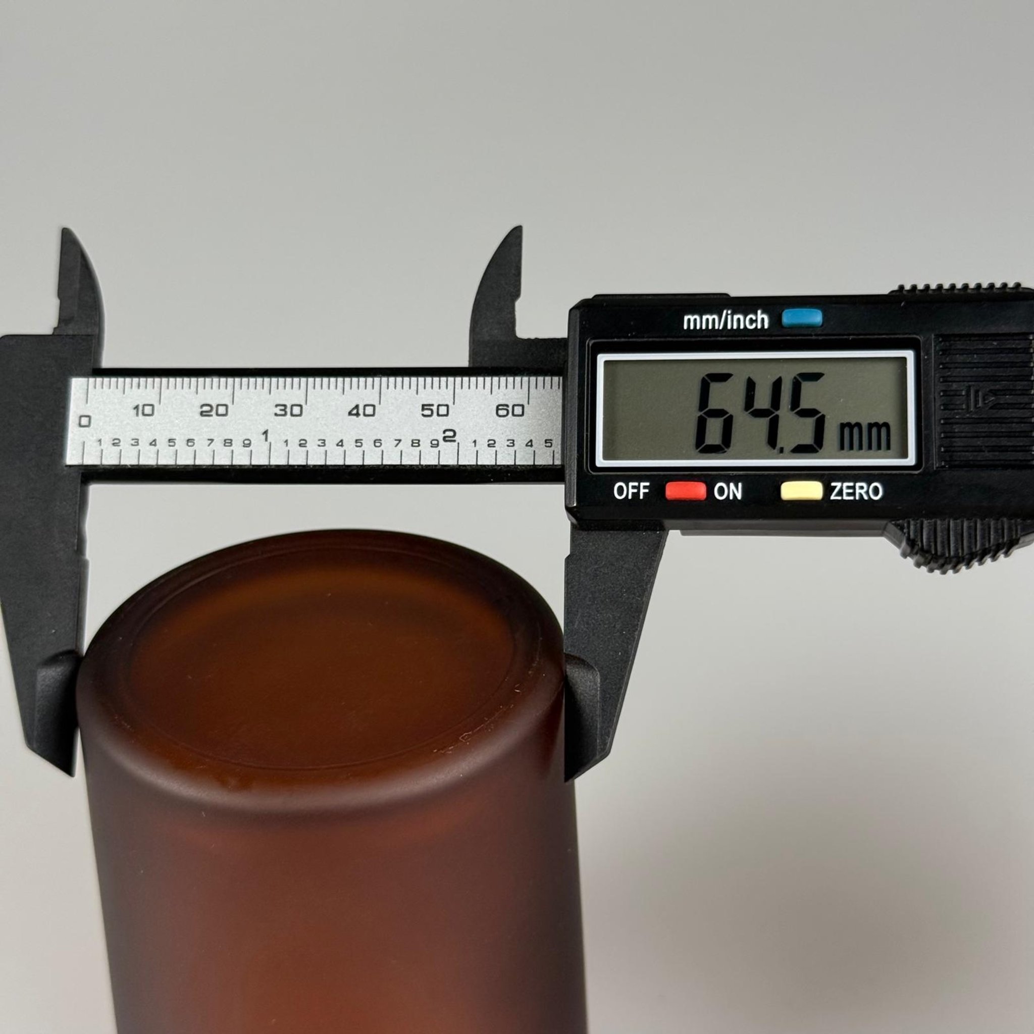 MUM BARDAK - MUM İÇİN CAM BARDAK - TOPTAN CAM MUMLUK - BOŞ MUM KASESİ - 180 CC AMBER BARDAK 65 MM AĞIZ ÇAPI