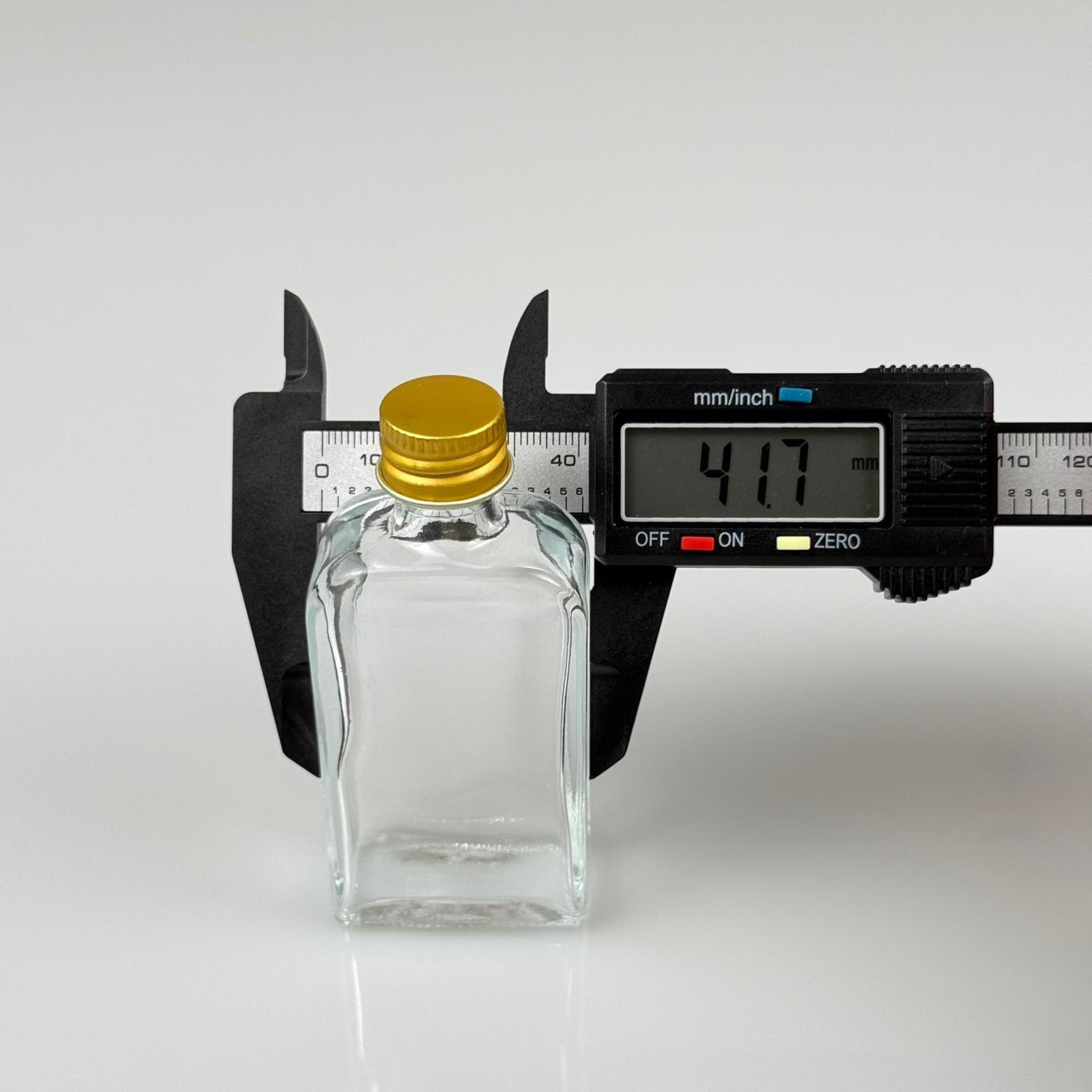 50 CC YASSI DİKDÖRTGEN CAM ŞİŞE - GOLD METAL KAPAKLI - 50 ML PRESTİJLİ ŞİŞE