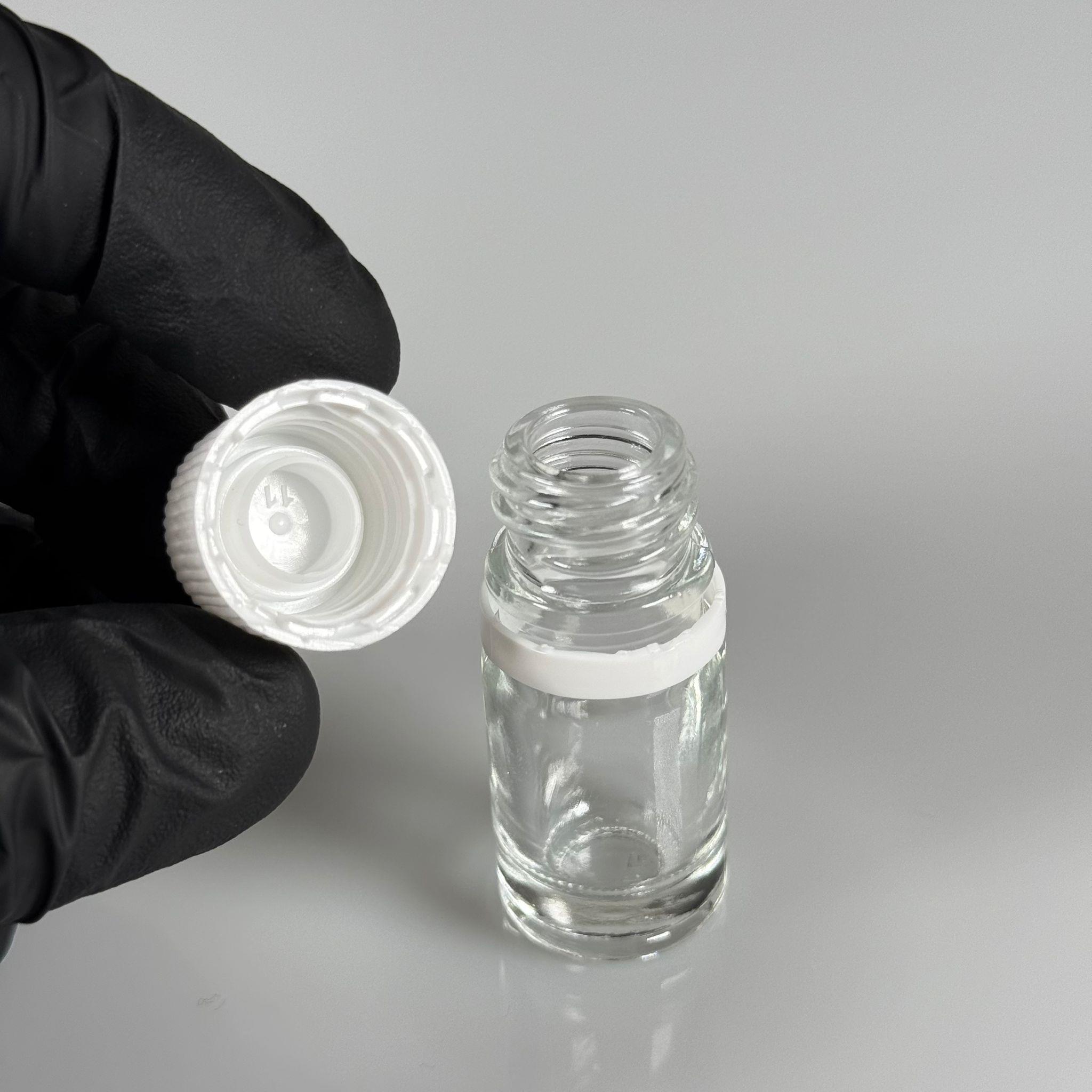 5 CC CAM ŞEFFAF  KİLİTLİ, KENDİNDEN CONTALI BEYAZ KAPAKLI - 5 ML DAR AĞIZLI İLAÇ ŞİŞESİ