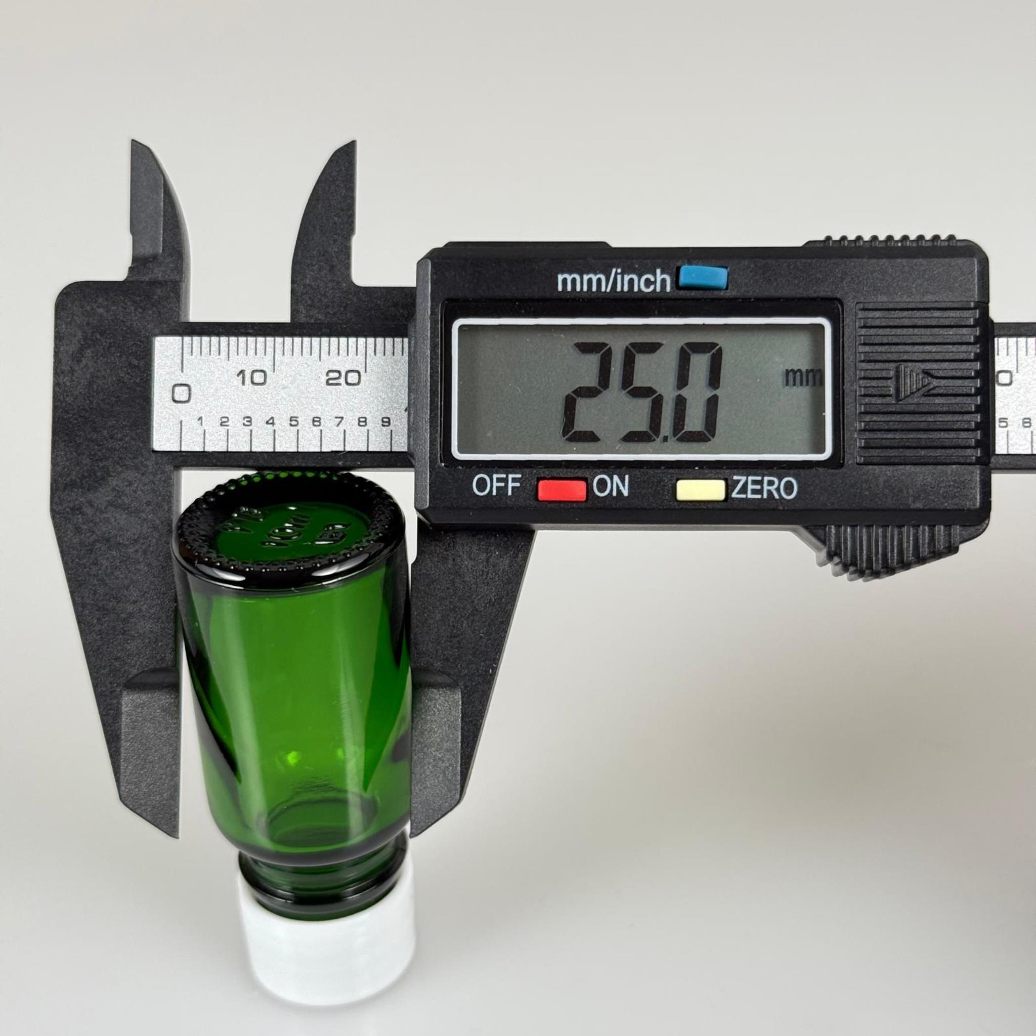 10 ML YEŞİL CAM ŞİŞE + CONTALI BEYAZ KAPAK - 10 CC KAPAKLI CAM ŞİŞE