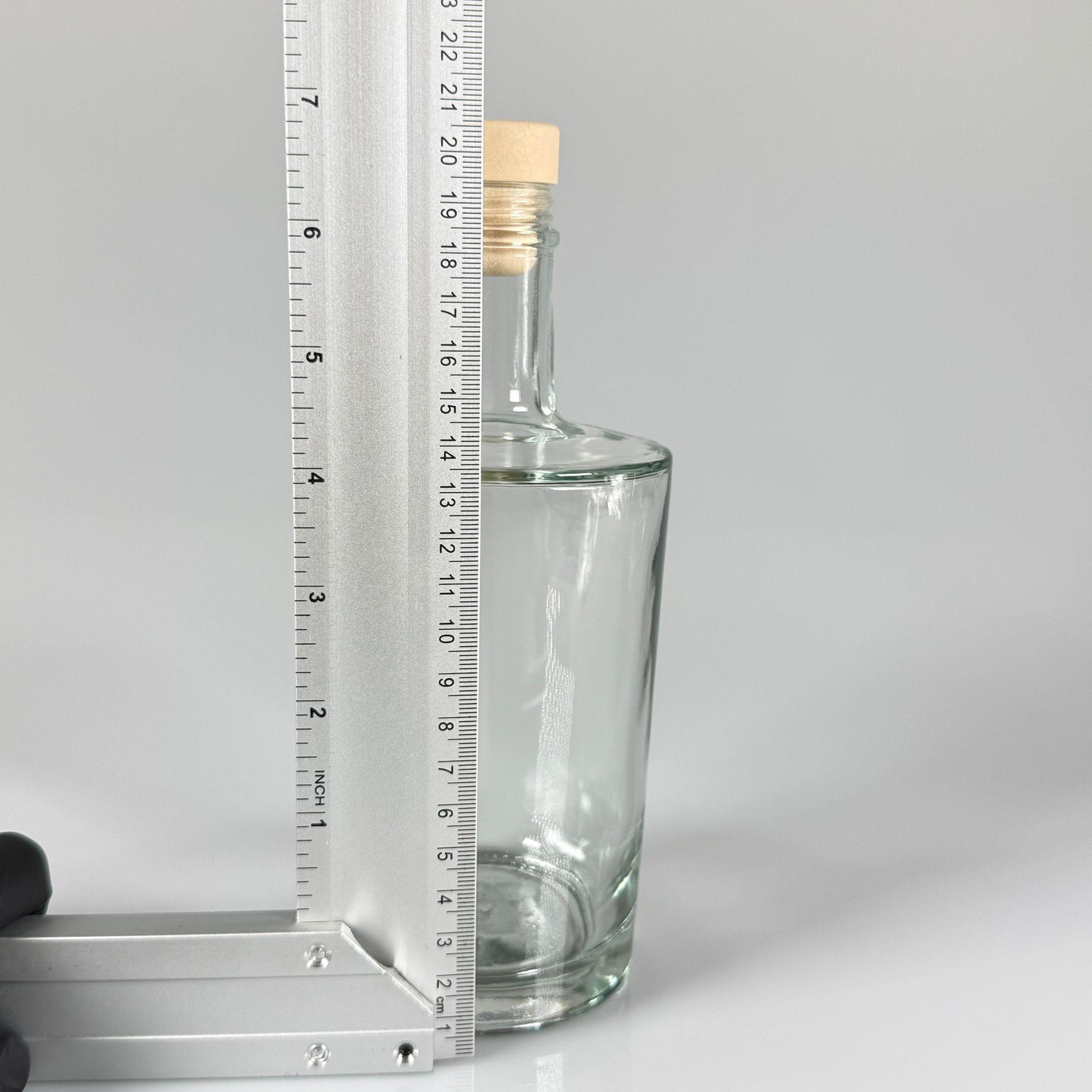 500 CC LÜKS KALIN DİPLİ CAM ŞİŞE + AHŞAP GÖRÜNÜMLÜ SENTETİK MANTAR TIPA - 500 ML TIPALI CAM ŞİŞE