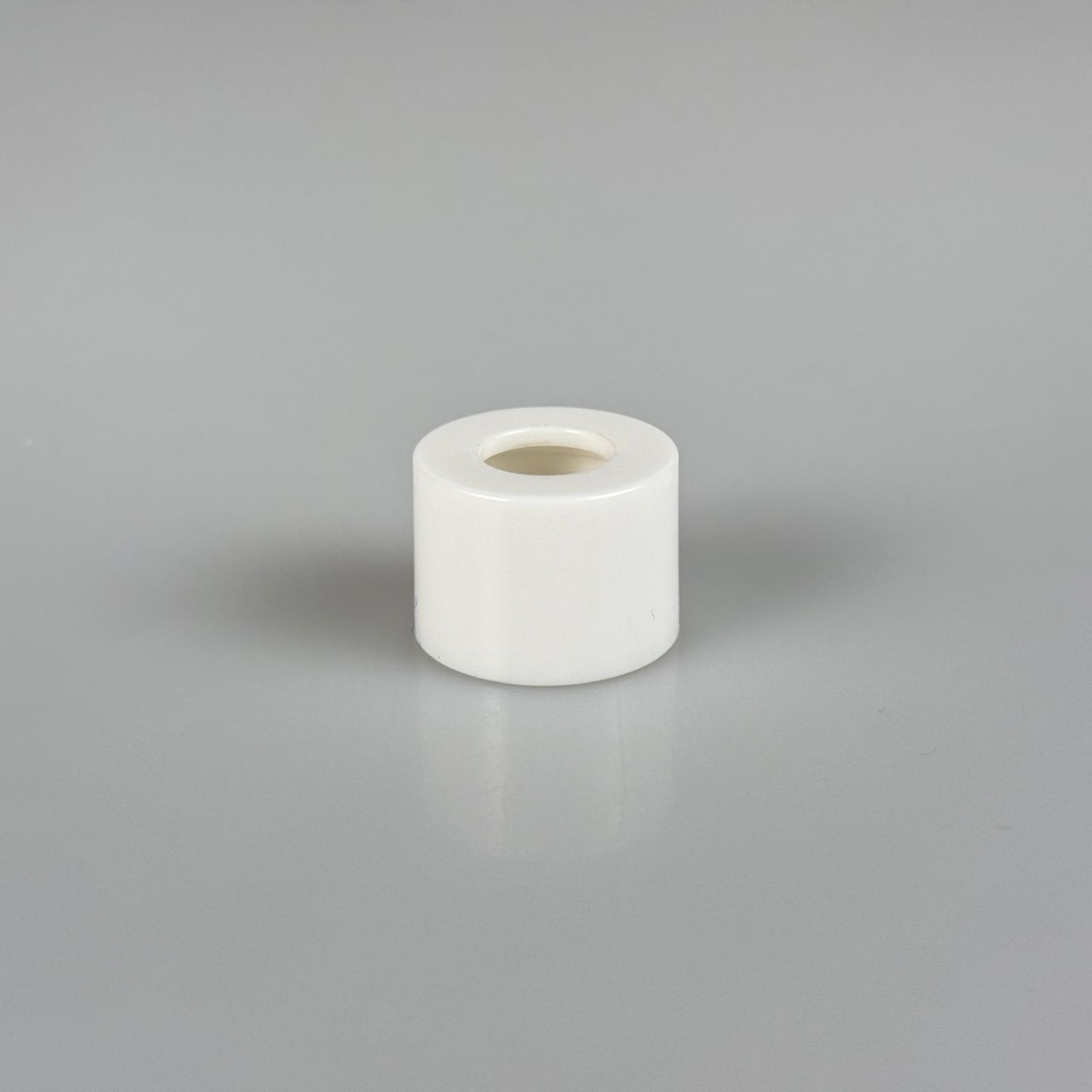 20 MM DELİKLİ BEYAZ KAPAK