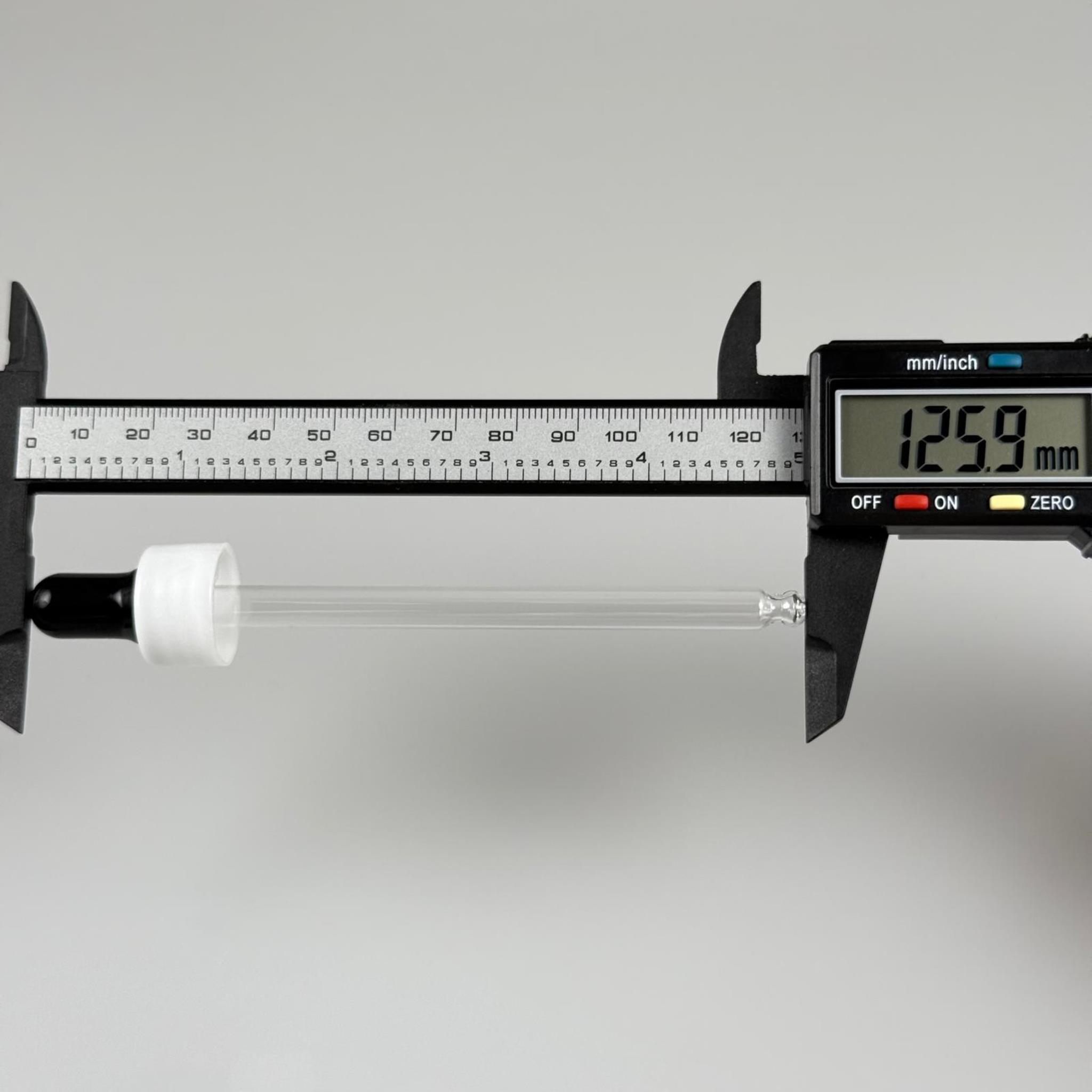 18 MM CAM DAMLALIKLI TAKIM - SİYAH EMZİK +  DELİKLİ PLASTİK DÜZ BEYAZ KAPAK + 110 MM CAM PİPET