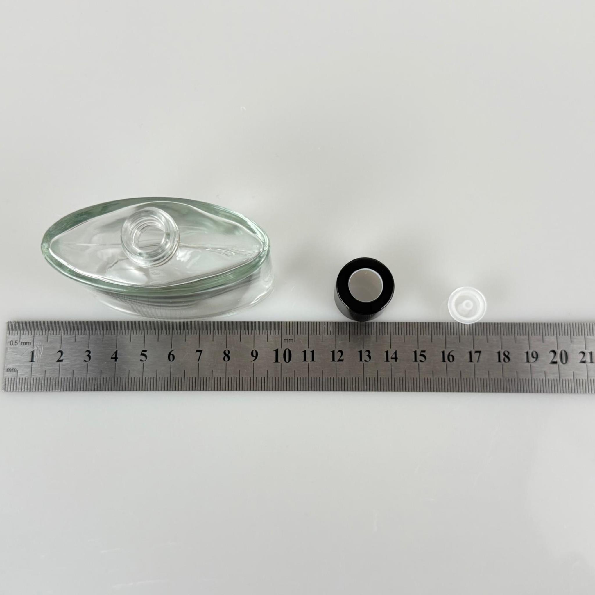 YASSI MODEL CAM KOLONYA ŞİŞESİ + METAL SİYAH KAPAK + TIPA - 50 ML - HEDİYELİK KOLONYA ŞİŞELERİ