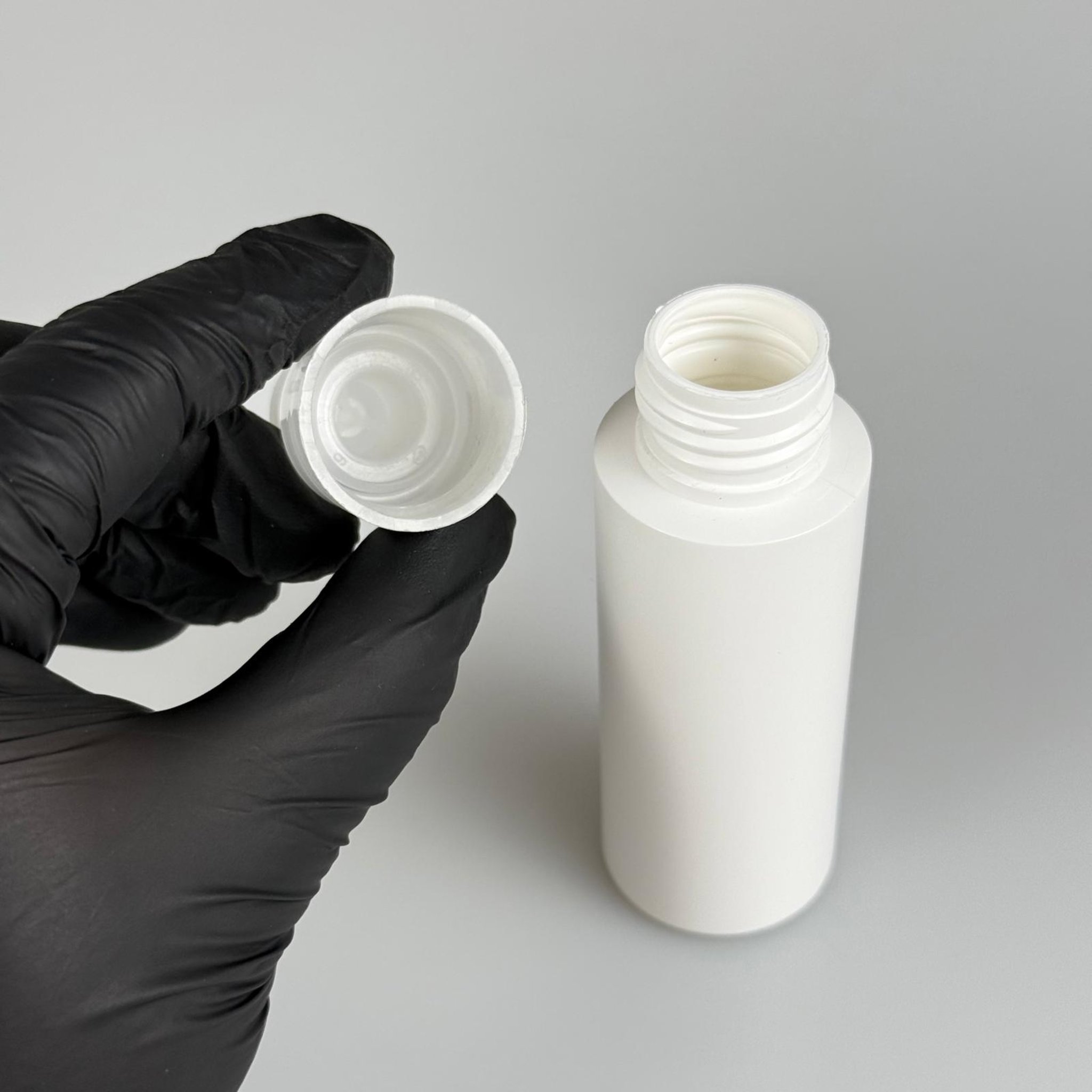 50 CC POLİETİLEN BEYAZ ŞİŞE - BEYAZ PUSH-PULL KAPAKLI TAKIM - 50 ML PLASTİK ŞİŞE