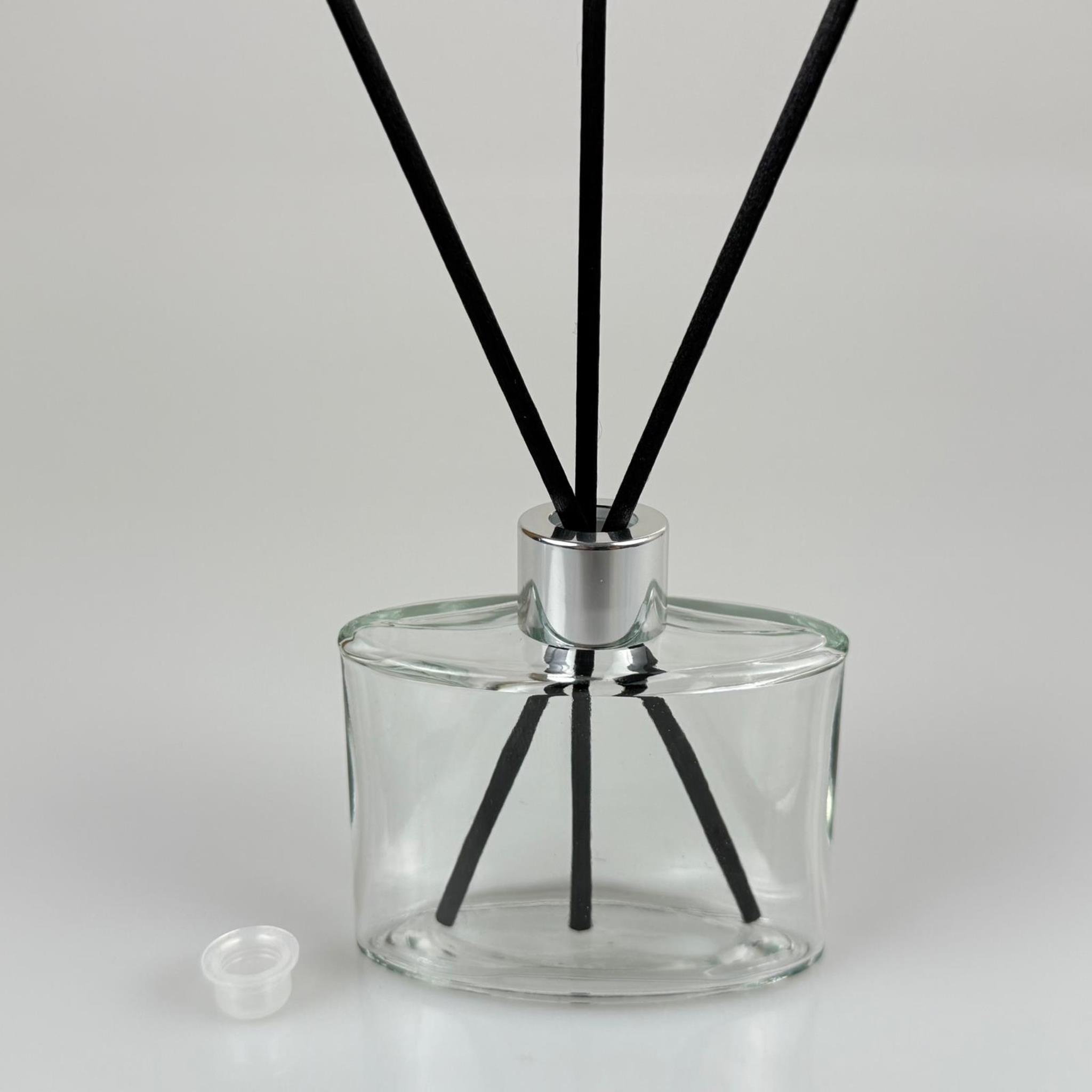 YASSI MODEL CAM BAMBU ODA KOKUSU ŞİŞESİ + METAL GÜMÜŞ KAPAK + TIPA + 3 ADET FİBER BAMBU ÇUBUK - 50 ML SET TAKIM - HEDİYELİK PROMOSYON DİFFUSER ŞİŞELERİ