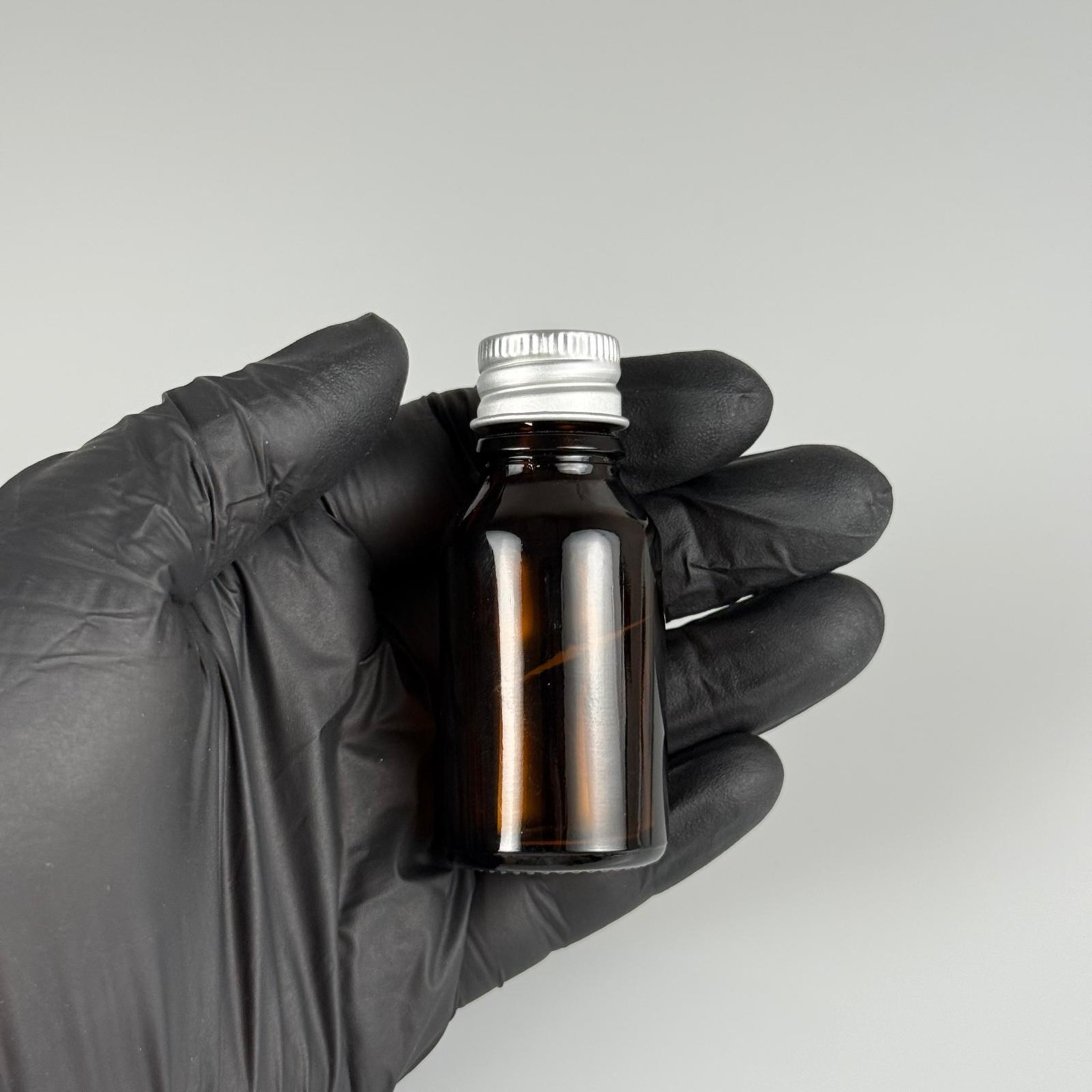 15 CC AMBER CAM ŞİŞE + KÖPÜK CONTALI GÜMÜŞ ALÜMİNYUM METAL KAPAKLI + KÖR TIPALI TAKIM - 15 ML KAHVERENGİ CAM ŞİŞE