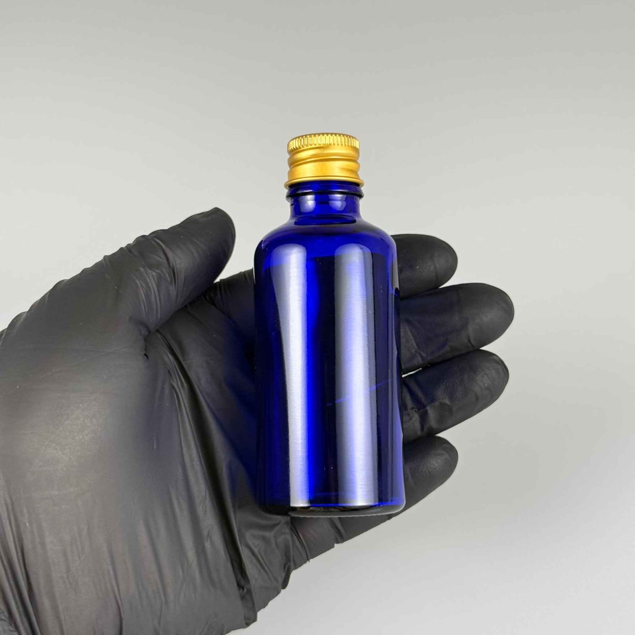 50 CC MAVİ CAM ŞİŞE + KÖPÜK CONTALI GOLD ALÜMİNYUM METAL KAPAKLI + DAMLALIKLI KOLONYA TIPALI TAKIM - 50 ML MAVİ CAM ŞİŞE