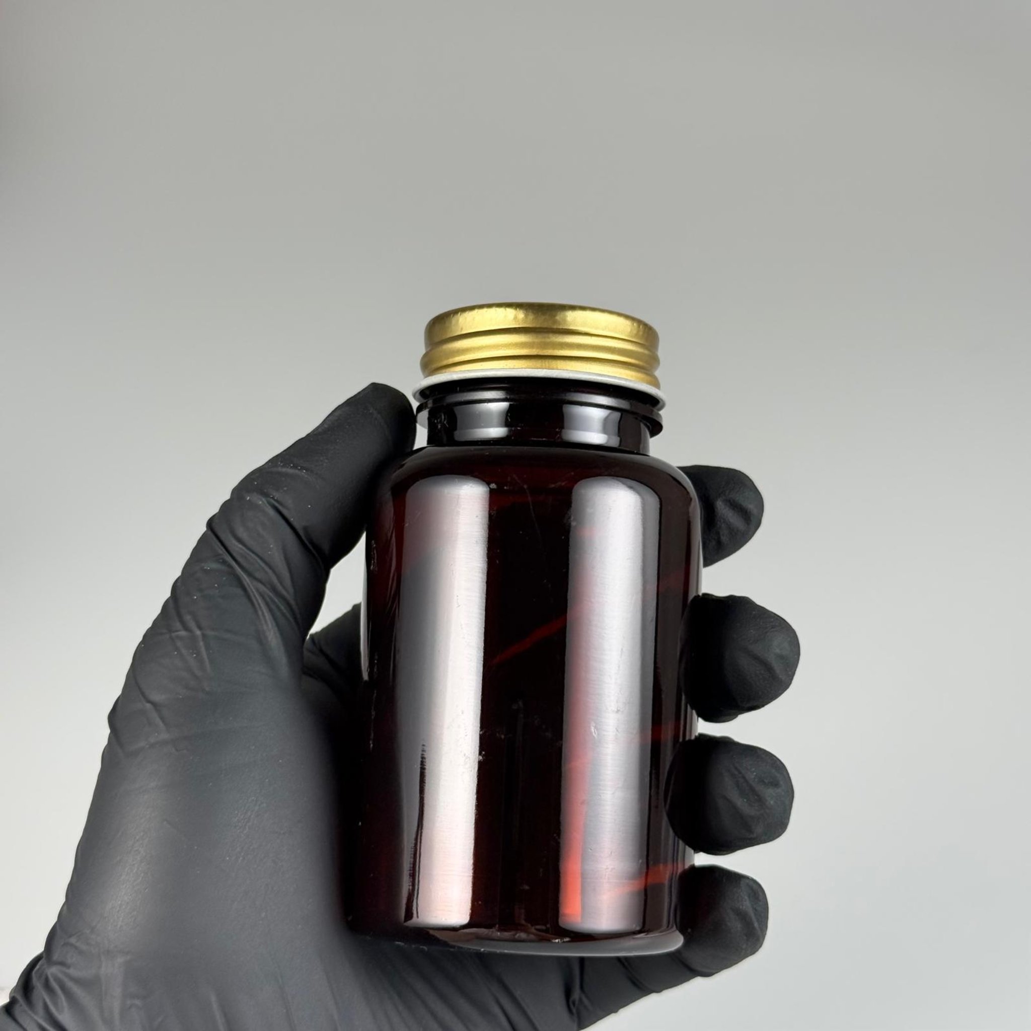 150 CC AMBER PET TABLET ŞİŞESİ - GOLD METAL KAPAKLI - 150 ML KAPSÜL KUTUSU - İLAÇ ŞİŞESİ - MEDİKAL HAP ŞİŞESİ - FARMASÖTİK KAVANOZ