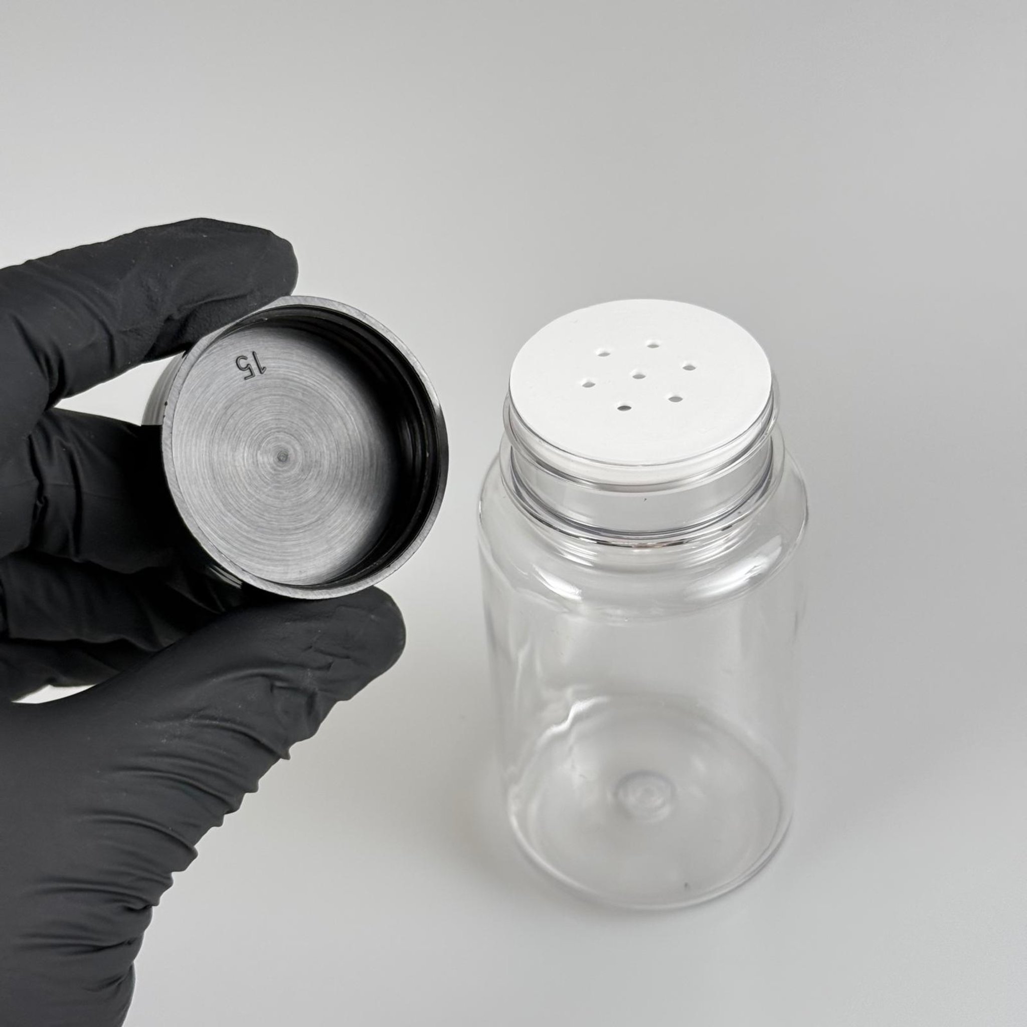 100 CC ŞEFFAF PET PUDRA ŞİŞESİ + SİYAH PLASTİK KAPKLI + PUDRA TIPALI TAKIM - 100 ML PUDRA KUTUSU, EKO TUZLUK