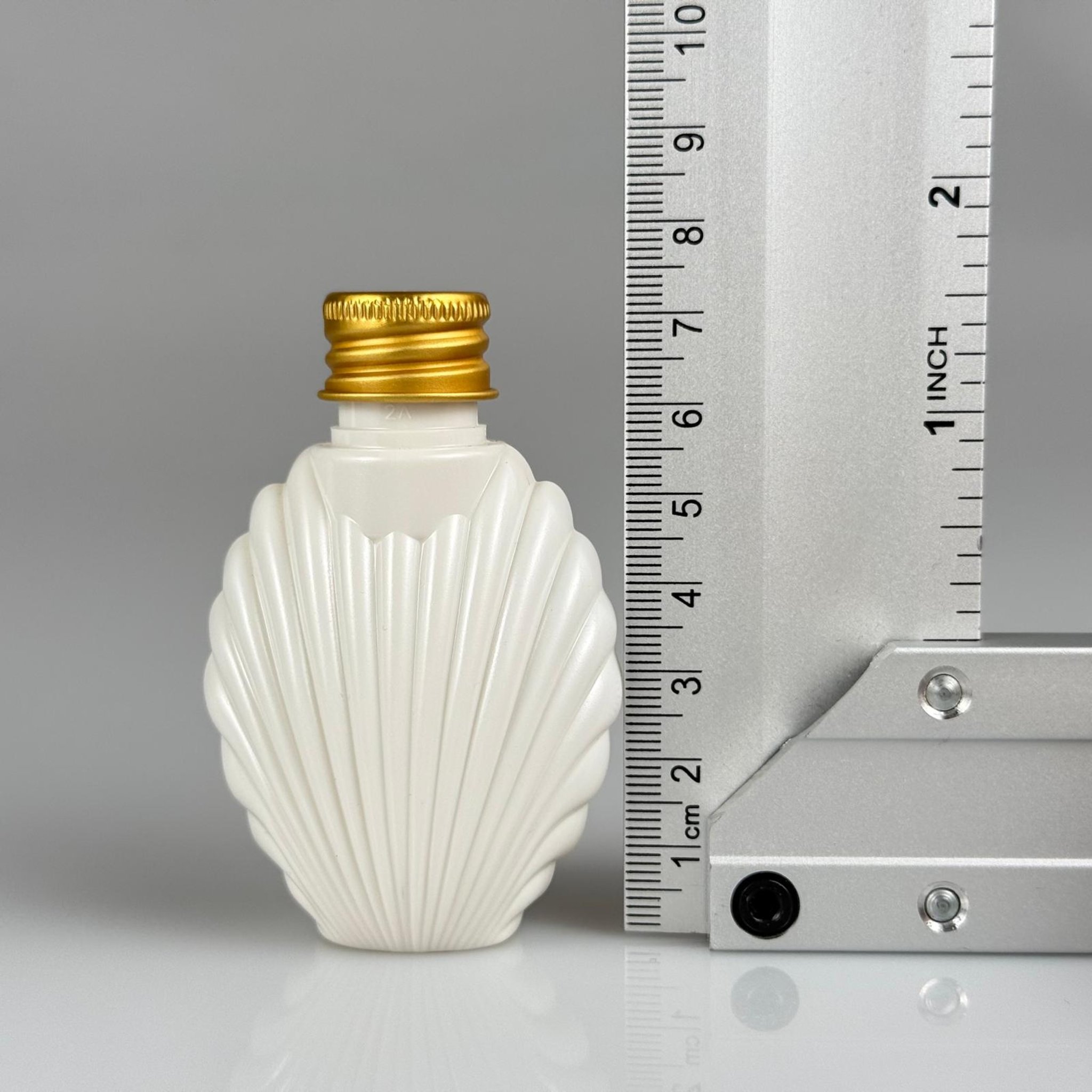 40 CC BEYAZ İSTİRİDYE PET ŞİŞE + KÖPÜK CONTALI GOLD ALÜMİNYUM METAL KAPAKLI TAKIM - 40 ML KAPAKLI CAMPET ŞİŞE