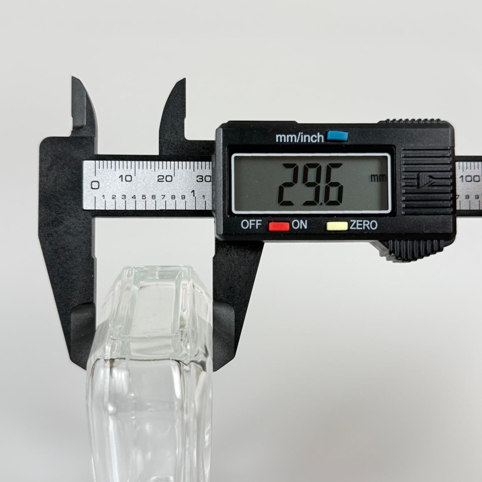 KAZABLANKA MODEL CAM KOLONYA ŞİŞESİ + METAL SİYAH KAPAK + TIPA - 50 ML - HEDİYELİK KOLONYA ŞİŞELERİ