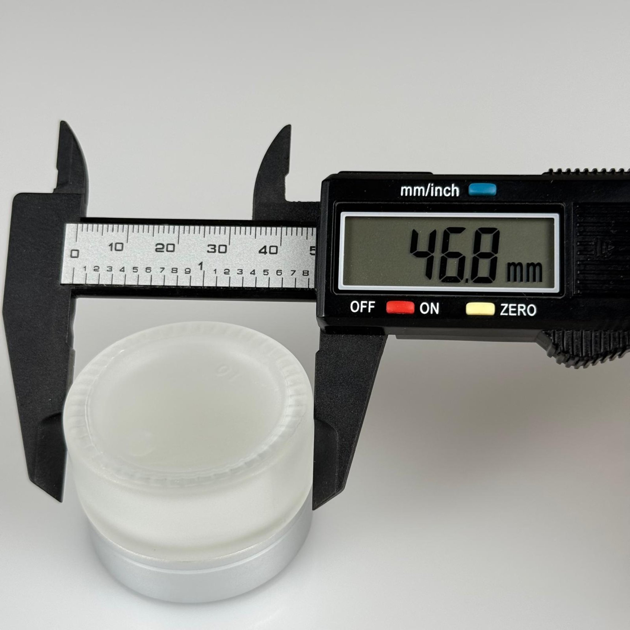 20 CC CAM BUZLU KREM KAVANOZU - GÜMÜŞ  KAPAKLI İÇ CONTALI - 20 ML BUZLU CAM KREM KAVANOZU - BUZLU MUM KAVANOZU