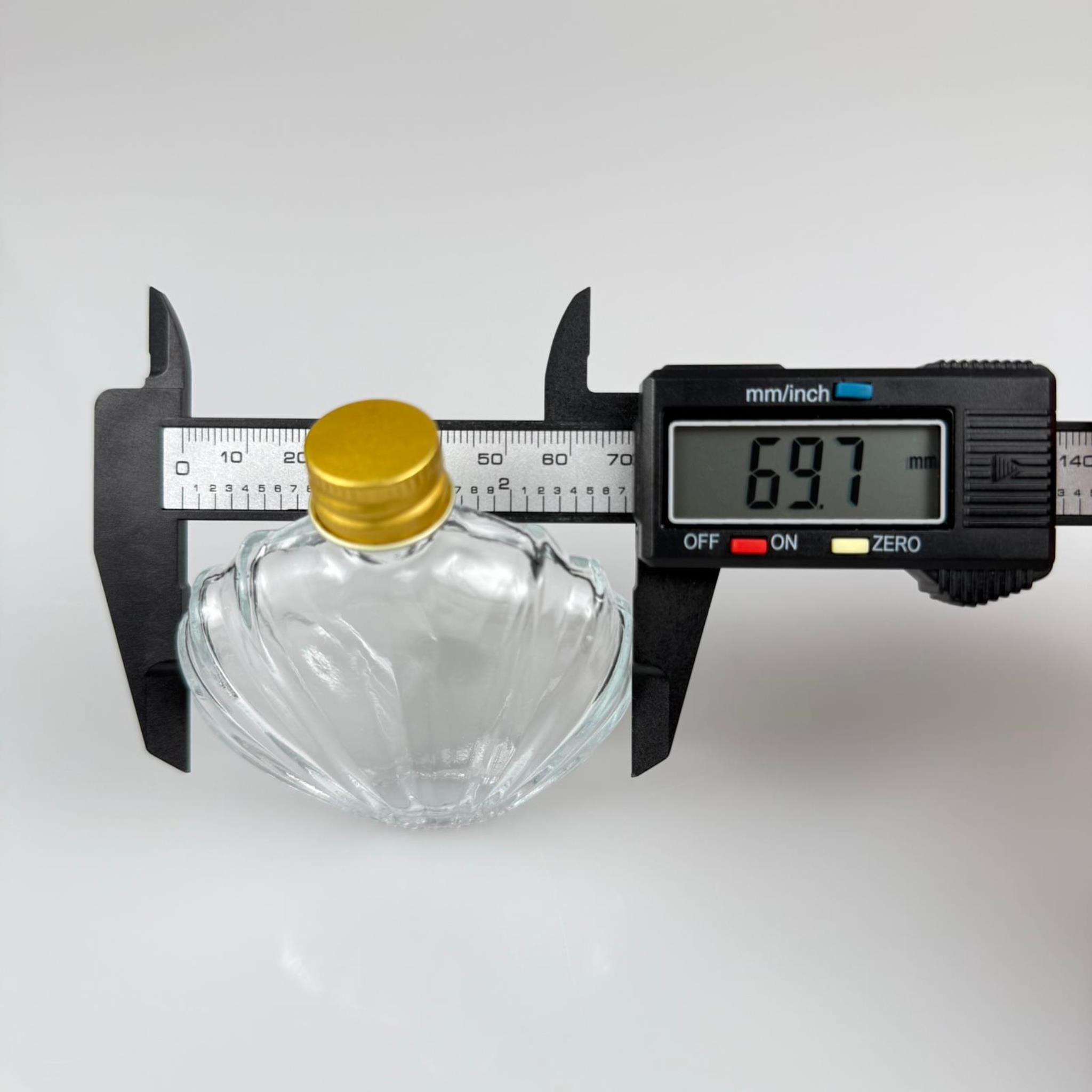 45 CC İSTİRİDYE MODEL CAM ŞİŞE - GOLD METAL KAPAKLI KOLONYA TIPALI - 45 ML PRESTİJLİ ŞİŞE