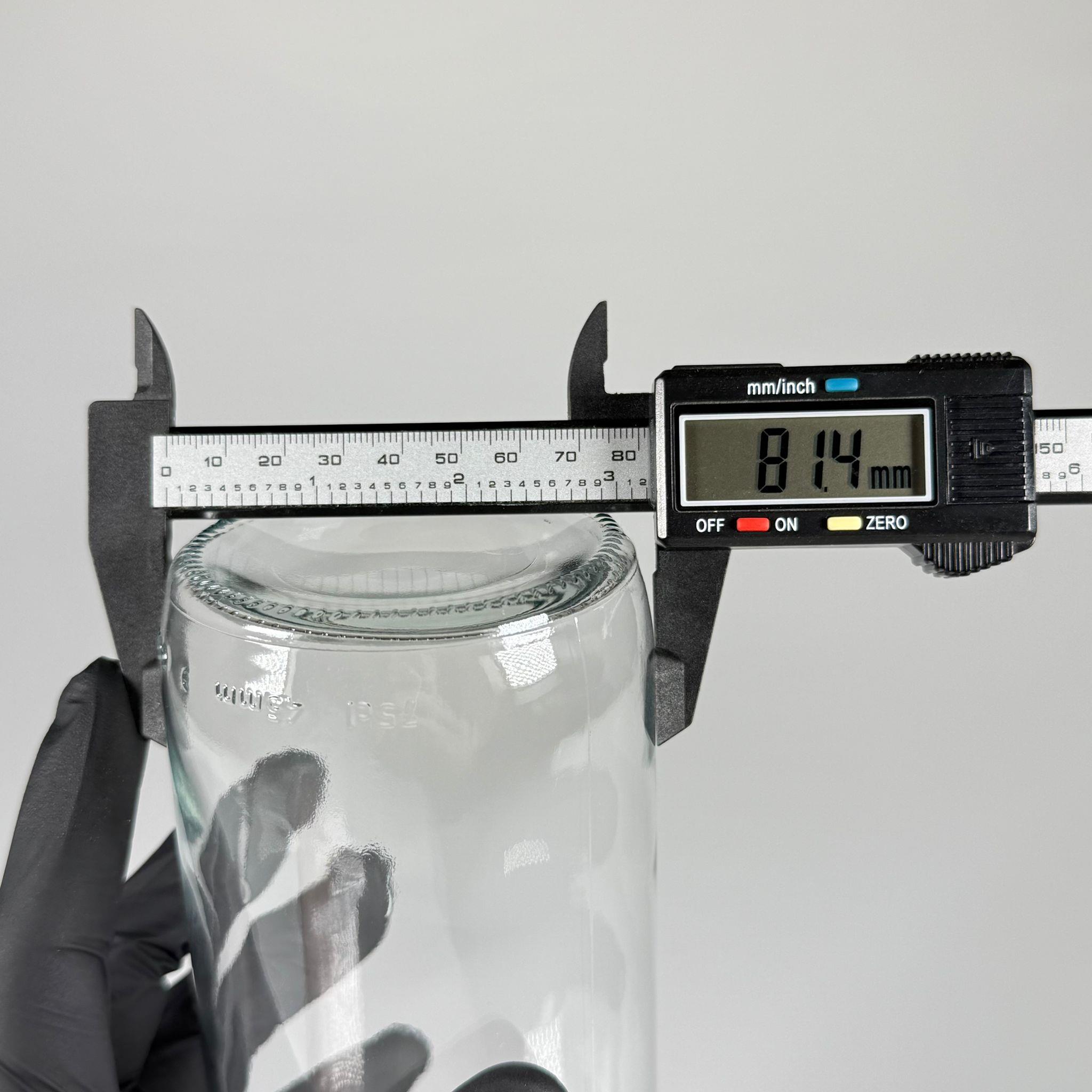 750 ML LÜKS CAM SU ŞİŞESİ - 750 CC BOŞ CAM SU ŞİŞELERİ - GÜMÜŞ ALÜMİNYUM METAL KAPAKLI (ELLE AÇILIP KAPANABİLİR) - RESTORAN, CAFE, OTEL VS İÇİN PREMİUM CAM ŞİŞE