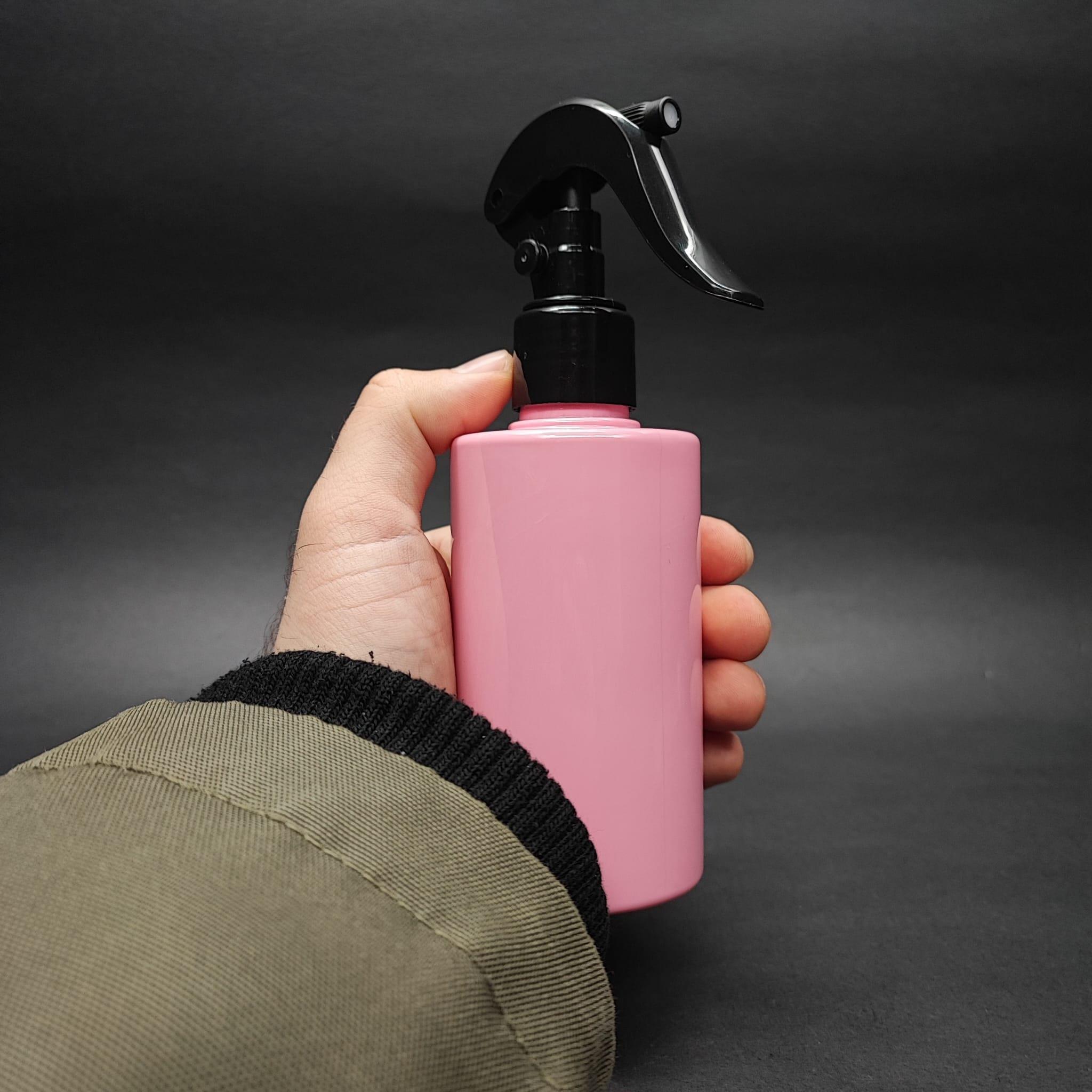 200 CC KÜT BOYUNLU SİLİNDİR PET ŞİŞE (24 GR) - SİYAH TRİGER SPREYLİ (DUMAN PÜSKÜRTÜR) - 200 ML PLASTİK ŞİŞE - PEMBE