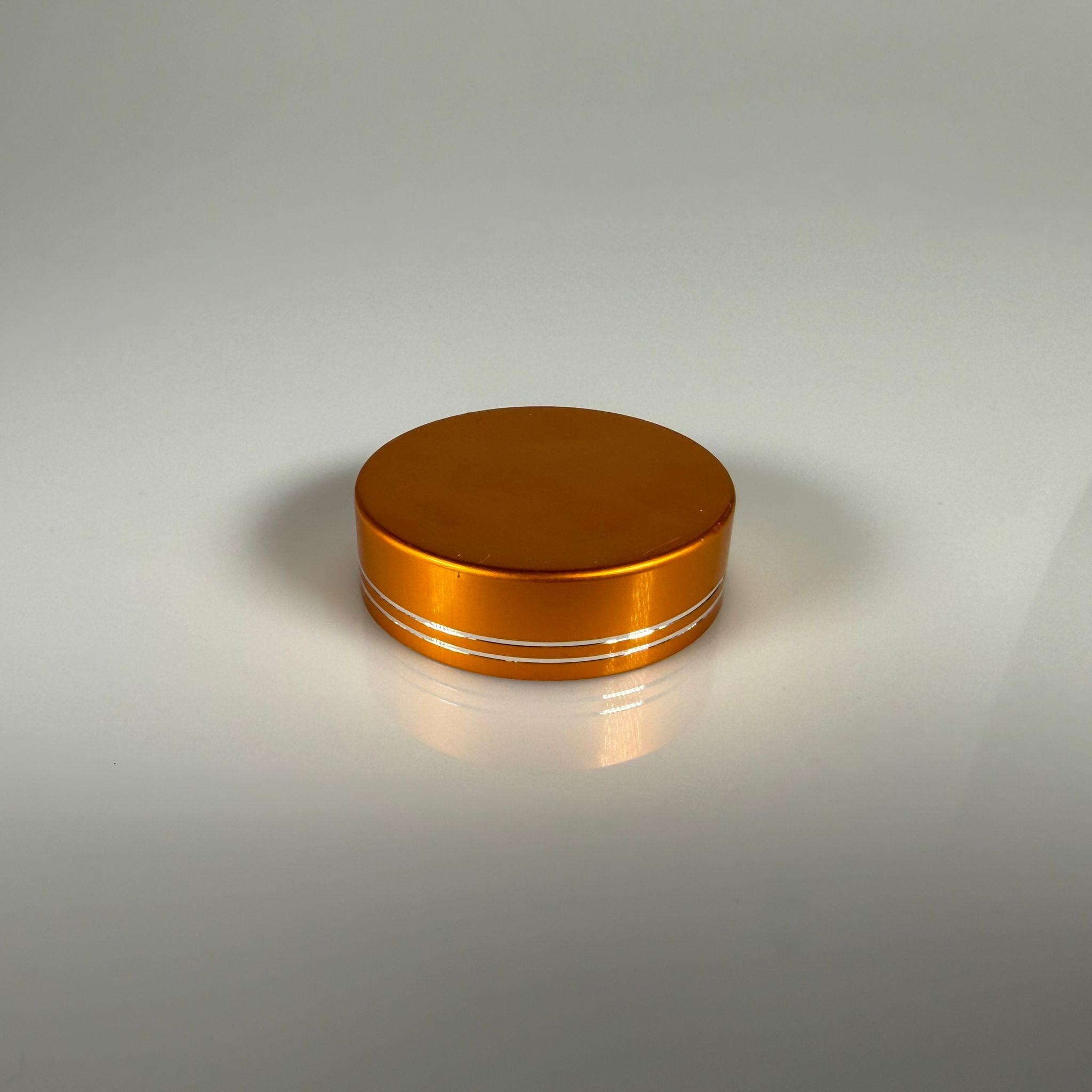 47 MM VİDALI GOLD METAL KAPAK - ÇİFT YALDIZLI (30 CC CAM KREM İÇİN)