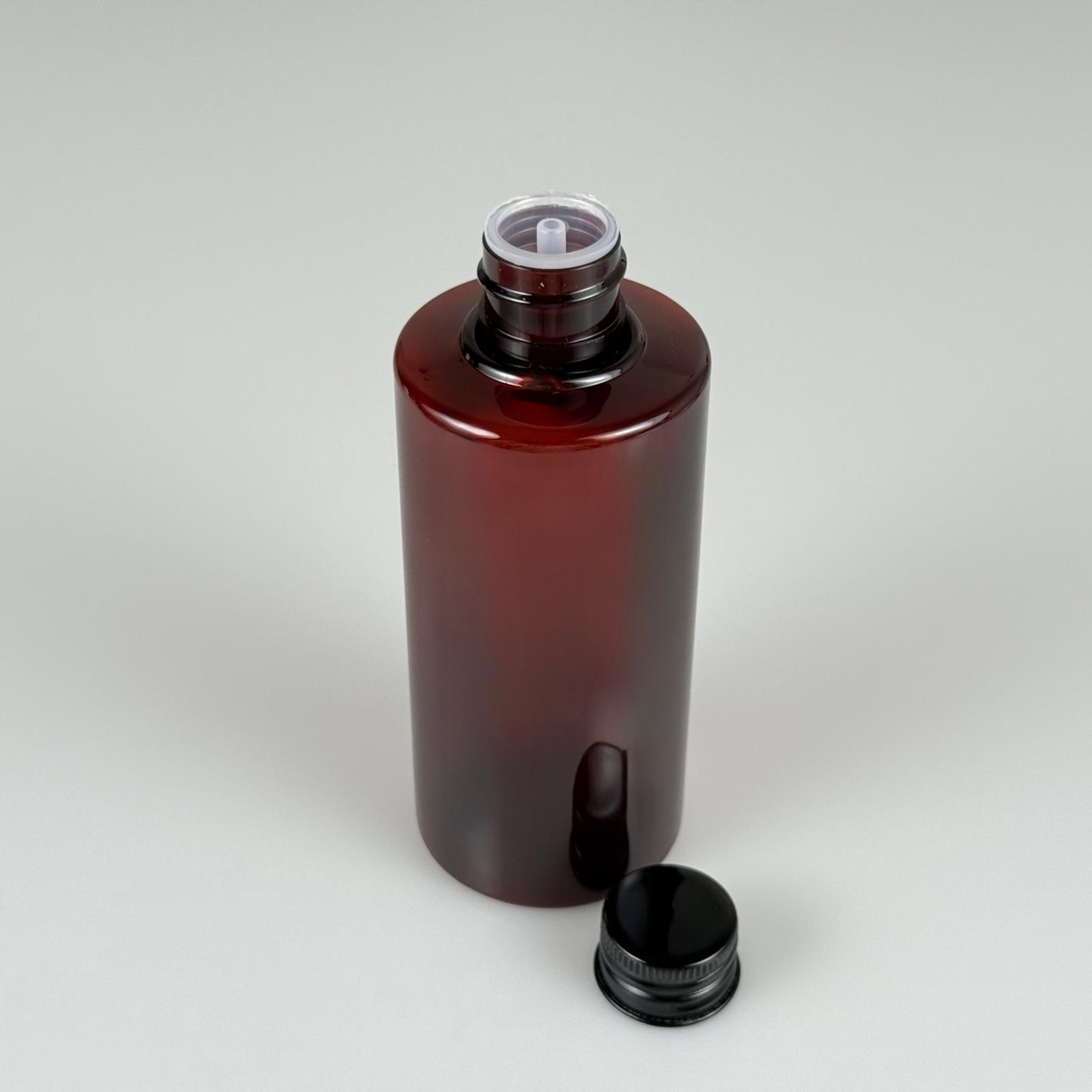 200 CC AMBER SİLİNDİR KESKİN KÜT MODEL SERT PET ŞİŞE (27 GR - 24 AĞIZ ) + KÖPÜK CONTALI SİYAH METAL ALÜMİNYUM KAPAKLI + KOLONYA TIPALI TAKIM - 200 ML KAPAKLI KAHVERENGİ PET ŞİŞELER