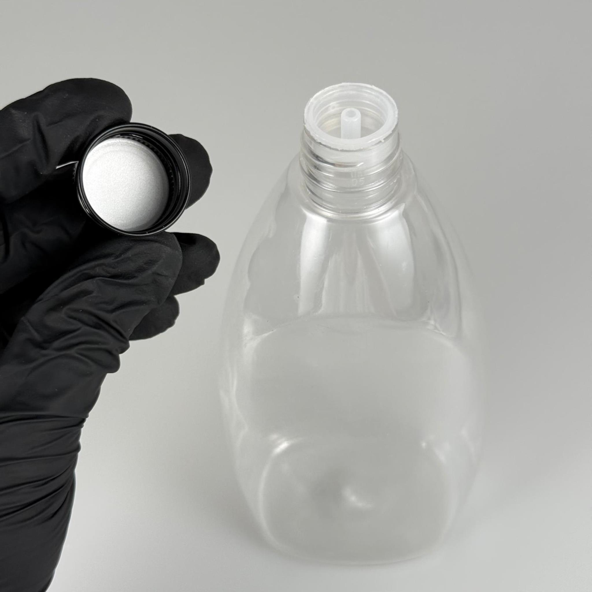400 CC YASSI PET SIVI SABUN ŞİŞESİ (AĞIZ ÇAPI 24 MM) + KÖPÜK CONTALI SİYAH METAL ALÜMİNYUM KAPAKLI + KOLONYA TIPALI TAKIM - 400 ML KAPAKLI PLASTİK ŞİŞELER