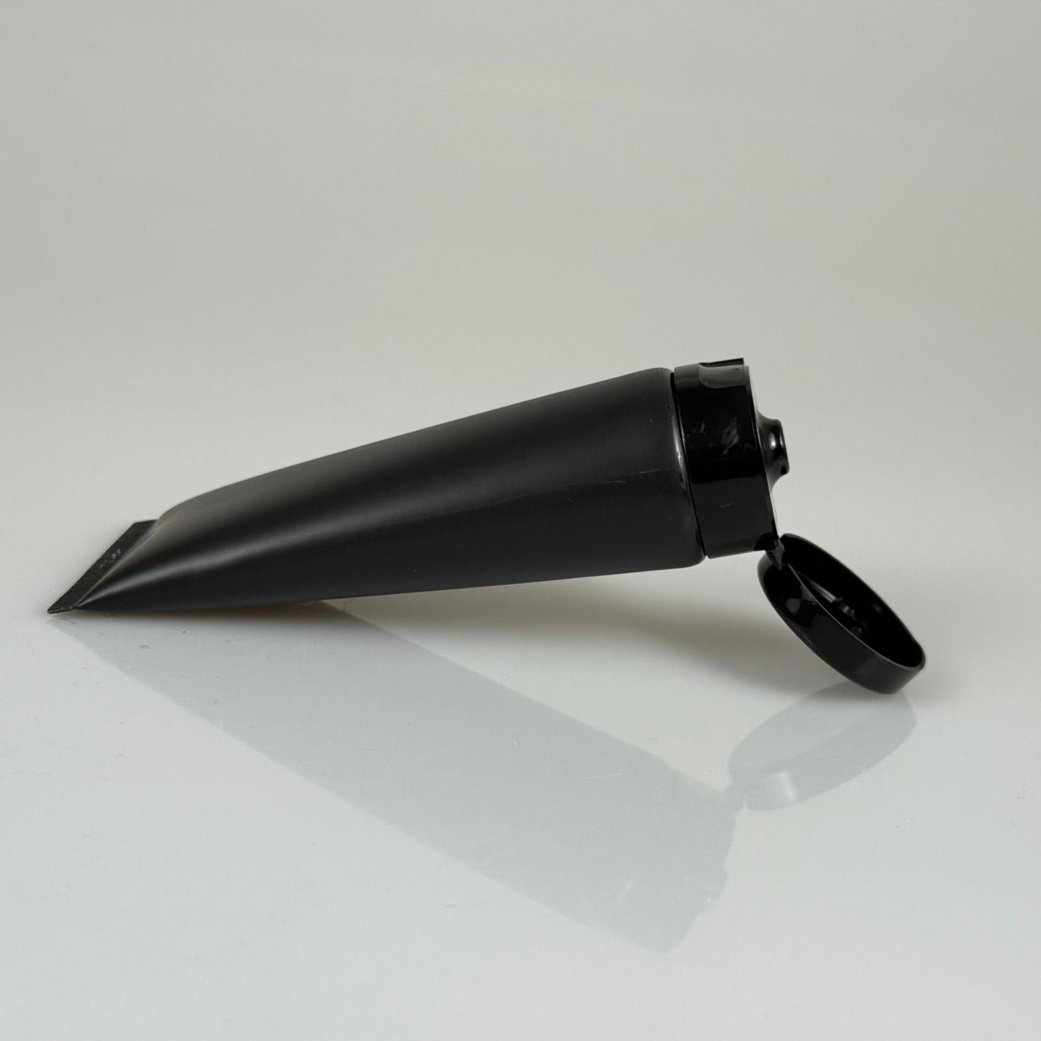 KOZMETİK İÇİN SİYAH BOŞ KREM TÜPÜ FLİPTOP KAPAKLI - 100 ML - MERHEM TÜPÜ - PLASTİK MANÜEL DOLDURULABİLİR BOŞ TÜP - LİPGLOSS TÜP - DUDAK PARLATICISI TÜPÜ - BAL DOLUMU İÇİN PLASTİK TÜP