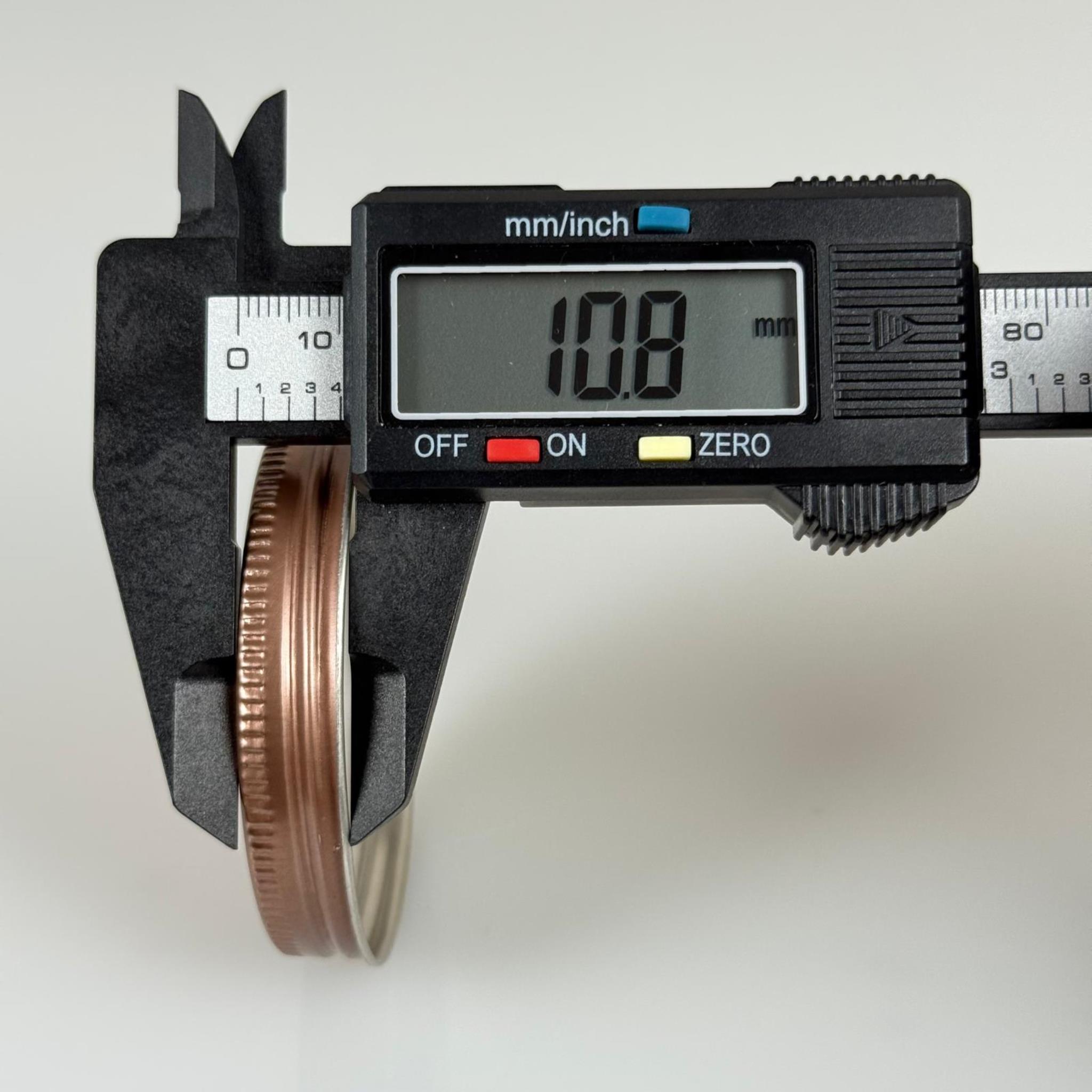 57 MM VİDALI BRONZ METAL KAPAK (ŞİŞECAM 50 CC CAM KREM KAVANOZU KAPAĞI)