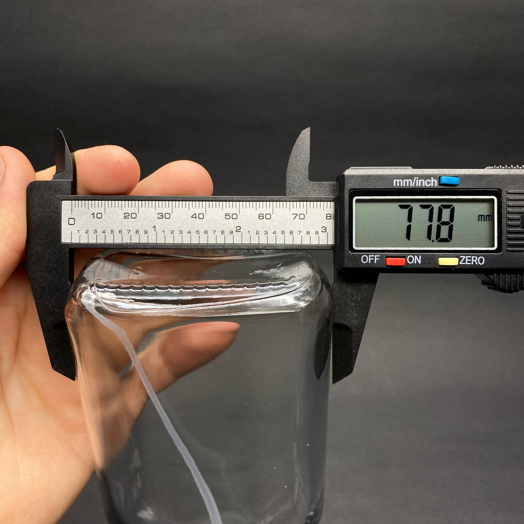 200 CC YASSI CAM ŞİŞE - BEYAZ SPREYLİ - 200 ML FISFIS CAM ŞİŞE
