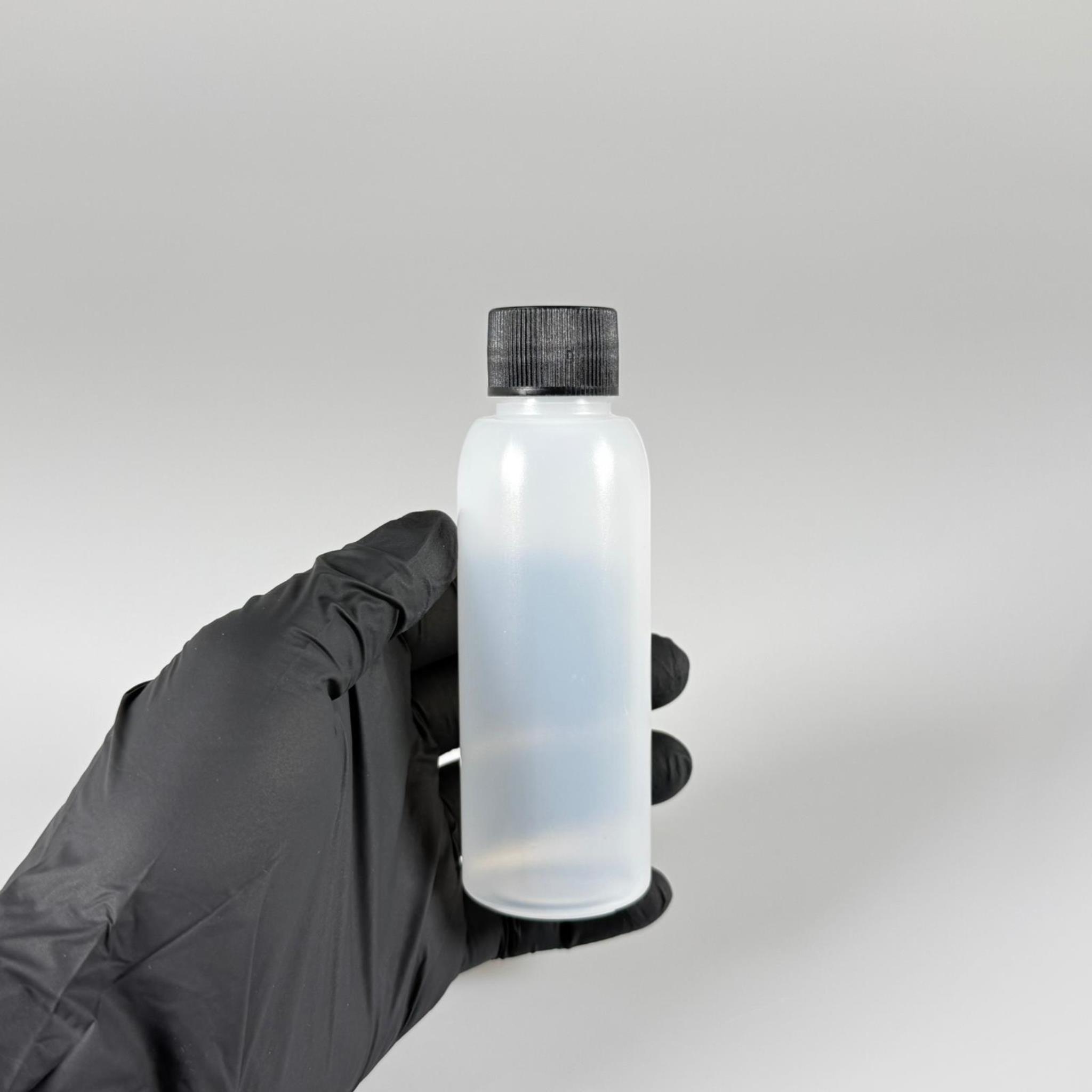 100 ML SIKILABİLİR YUMUŞAK PE PLASTİK ŞİŞE - CONTALI SİYAH KAPAKLI ASETON KOLONYA TIPALI - 100 cc sos, yağ, kartuş, mürekkep vb için boş şişeler