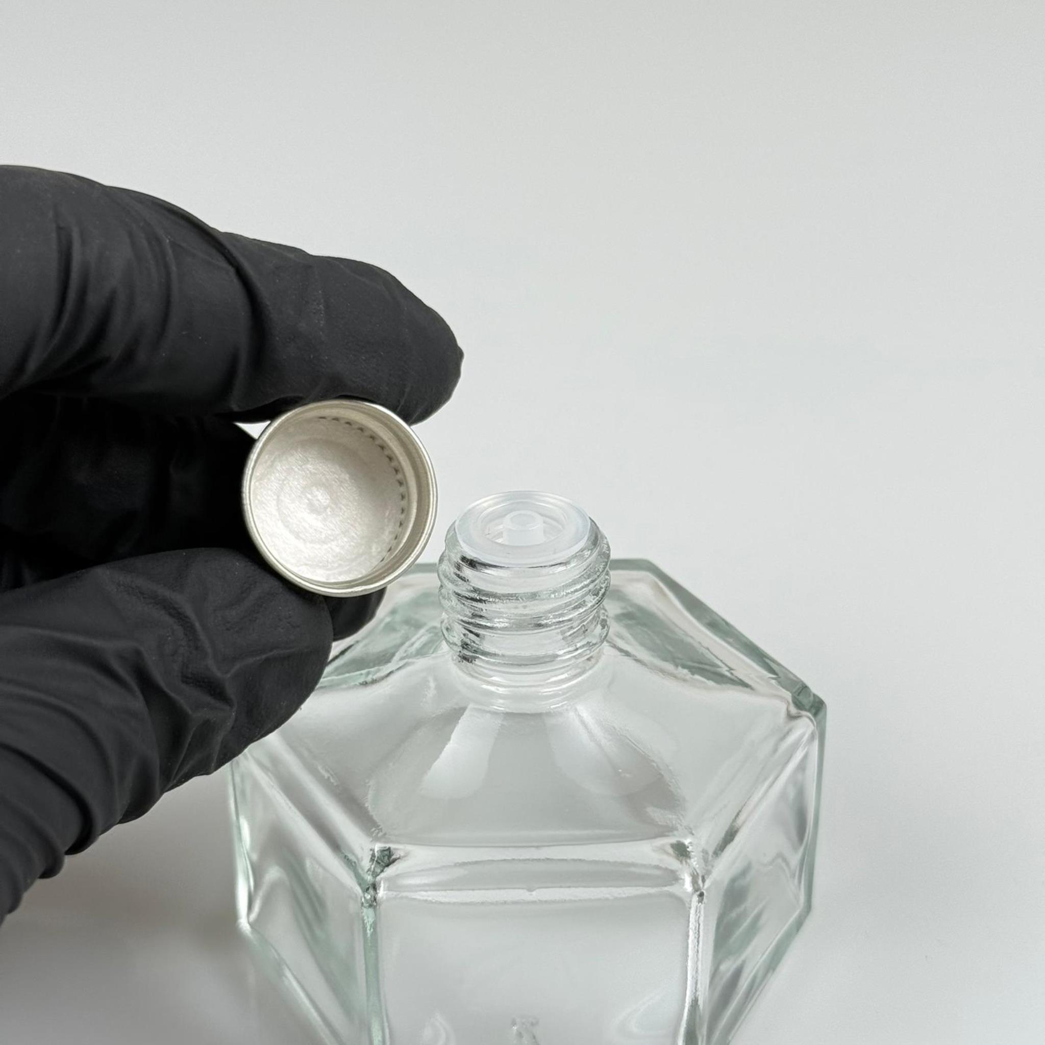 50 CC BASIK ALTIGEN CAM ŞİŞE - SİYAH METAL KAPAKLI KOLONYA TIPALI - 50 ML PRESTİJLİ ŞİŞE