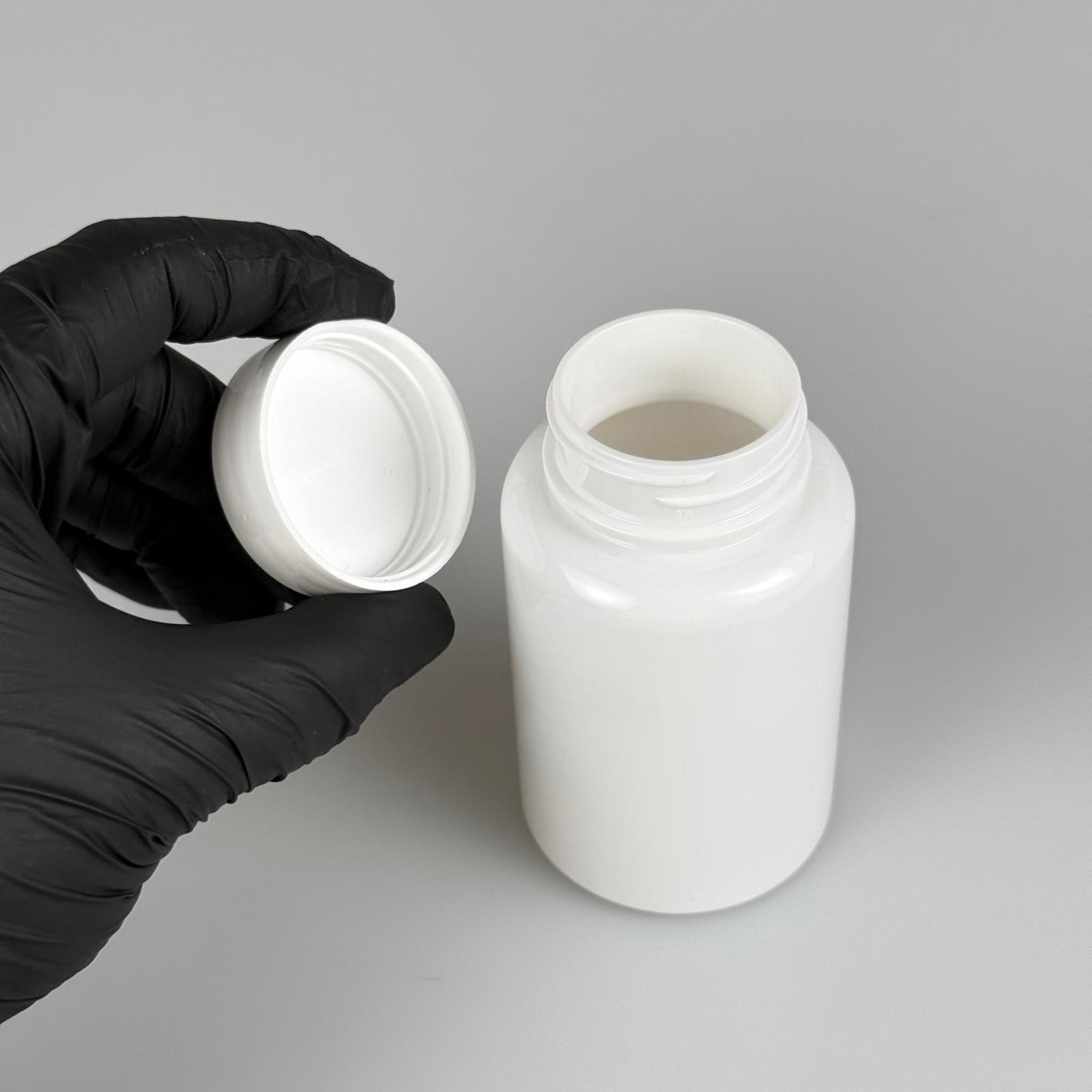 150 CC BEYAZ PET TABLET ŞİŞESİ - BEYAZ KAPAKLI - 150 ML KAPSÜL KUTUSU - İLAÇ ŞİŞESİ - MEDİKAL HAP ŞİŞESİ - FARMASÖTİK KAVANOZ