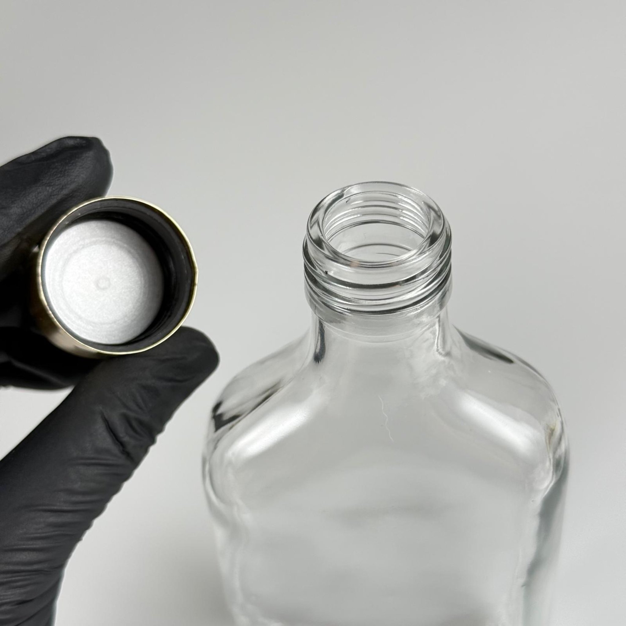 200 CC YASSI CAM COLD BREW ŞİŞE - SOĞUK KAHVE ŞİŞESİ -  ALÜMİNYUM KAPLAMALI GOLD KAPAKLI TAKIM - 200 ML CAM ŞİŞE