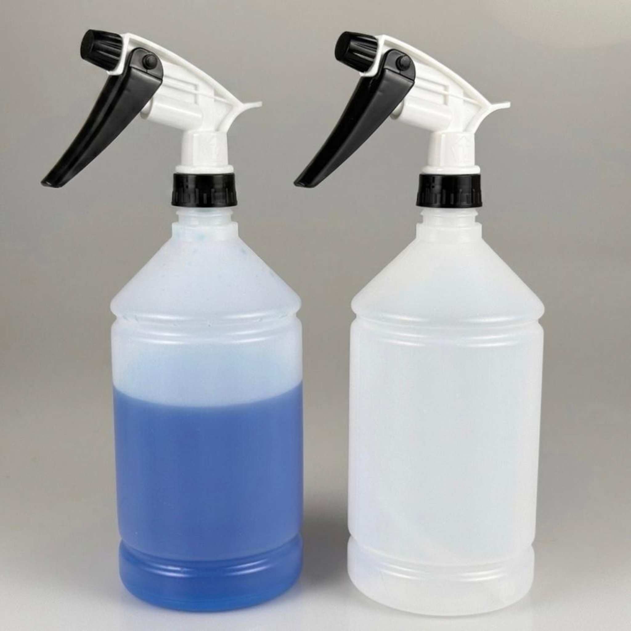 1000 CC TİNER ŞİŞESİ - BÜYÜK SİYAH BEYAZ DOZAJLI KİMYASALA DAYANIKLI TRİGER TETİK SPREYLİ - 1000 ML KİMYASALA DAYANIKLI PLASTİK ŞİŞE - 1 LT POLİETİLEN ŞİŞE - TOMBUL OTO TEMİZLİK ŞİŞESİ