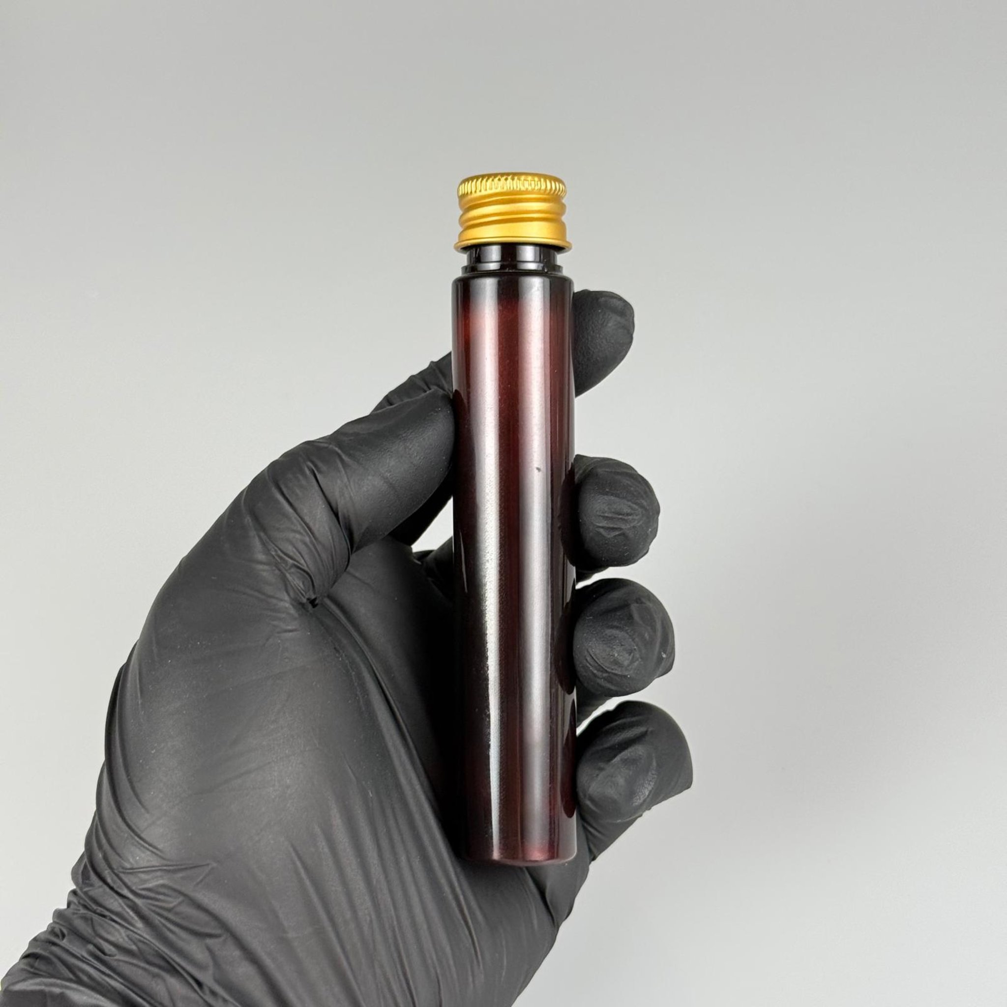 30 CC AMBER TÜP PLASTİK ŞİŞE + KÖPÜK CONTALI GOLD ALÜMİNYUM METAL KAPAKLI TAKIM - 30 ML KAHVERENGİ PET ŞİŞE