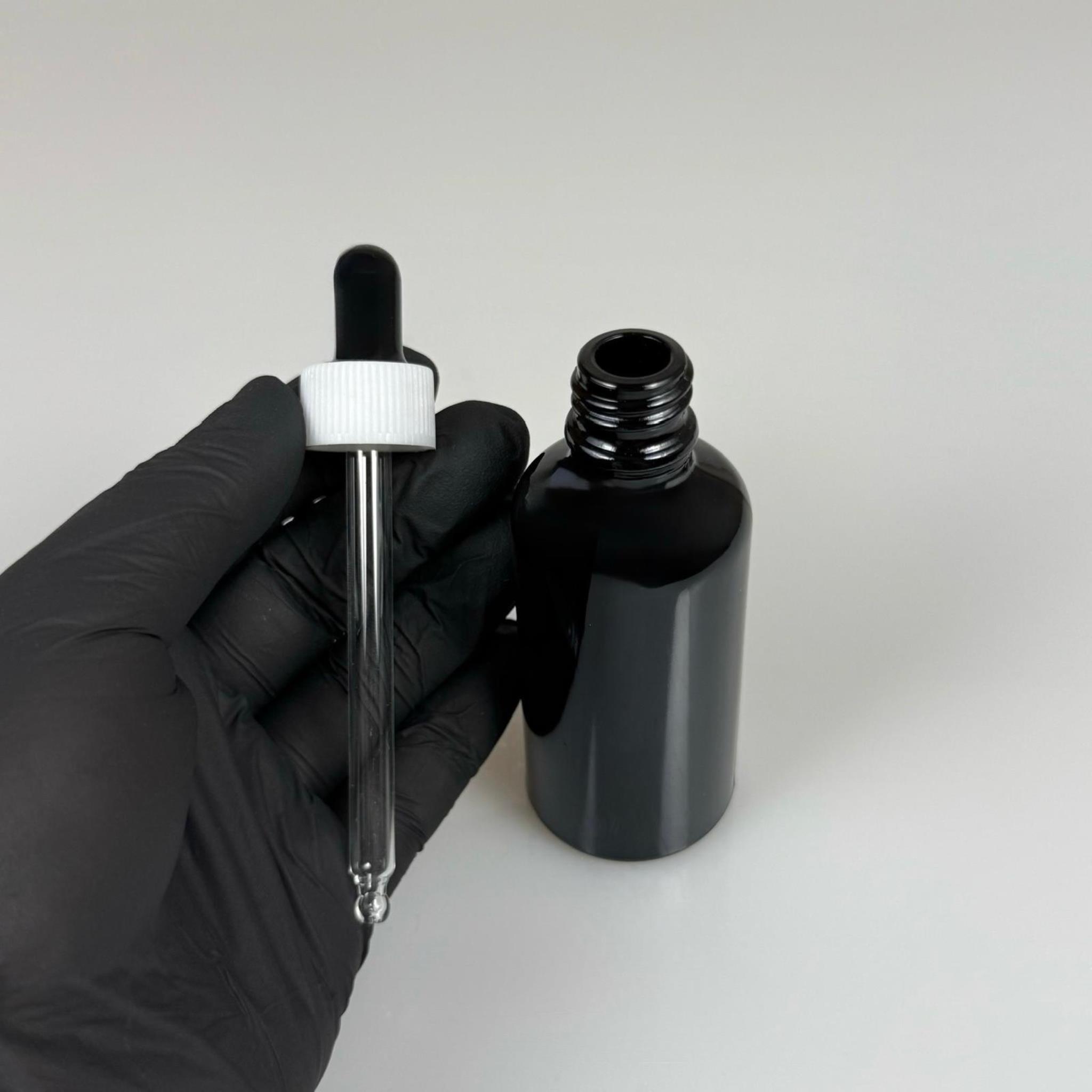 50 CC SİYAH CAM DAMLALIKLI ŞİŞE - SİYAH EMZİK - BEYAZ PLASTİK KAPAK - 50 ML SİYAH CAM DAMLALIKLI ŞİŞE
