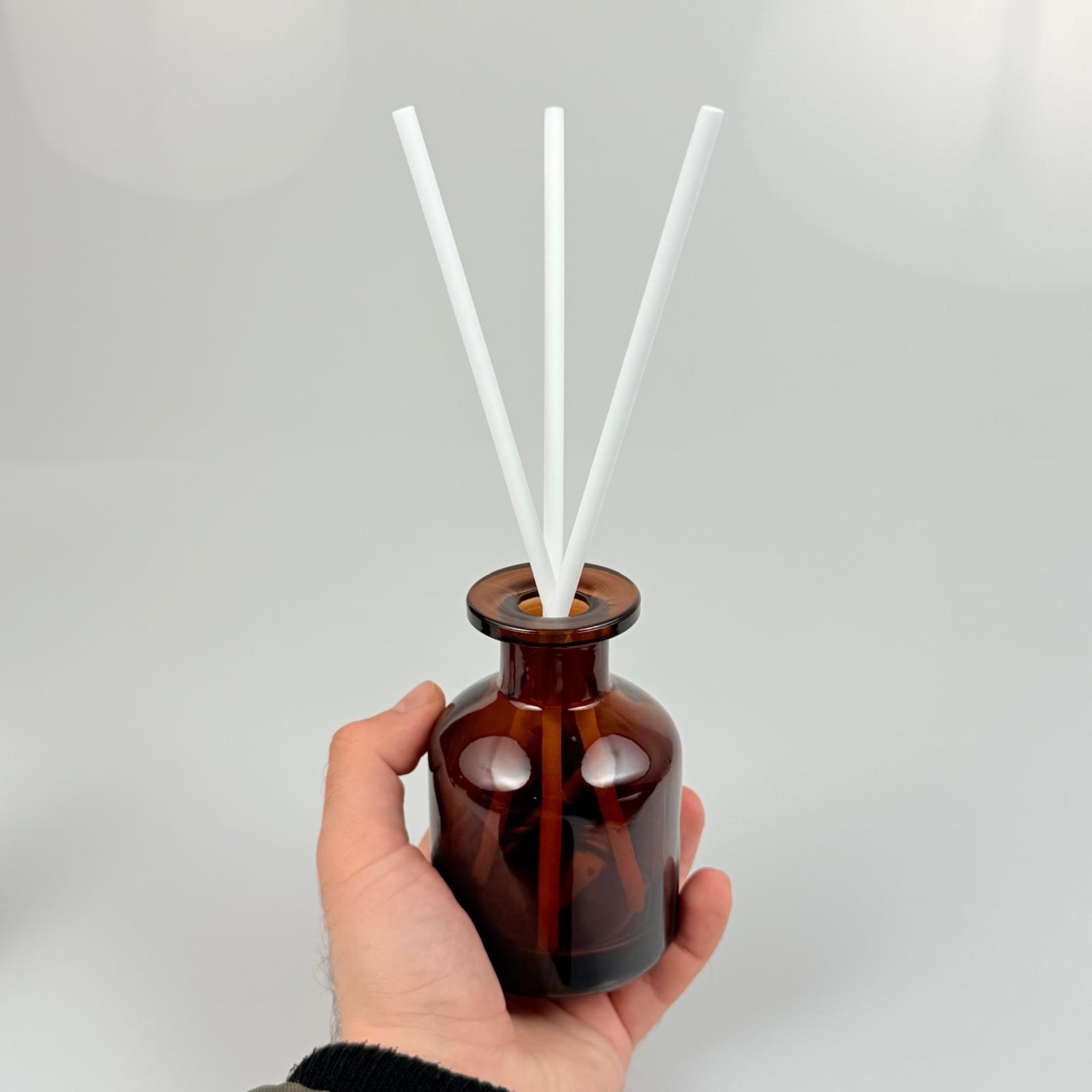 150 CC AMBER CAM BAMBU SİLİNDİR ODA KOKUSU ŞİŞESİ - 150 ML DİFFUSER CAM ŞİŞE + GRİ MANTAR TIPA + 3 ADET 24 CM BEYAZ FİBER BAMBU ÇUBUK