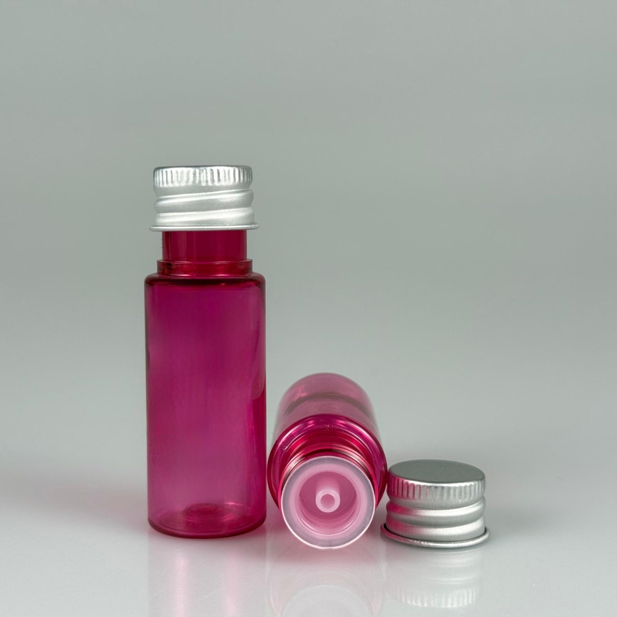 15 CC SİLİNDİR PEMBE PET ŞİŞE + KÖPÜK CONTALI GÜMÜŞ ALÜMİNYUM METAL KAPAKLI + DAMLALIKLI KOLONYA TIPALI TAKIML - 15 ML PEMBE PET ŞİŞE
