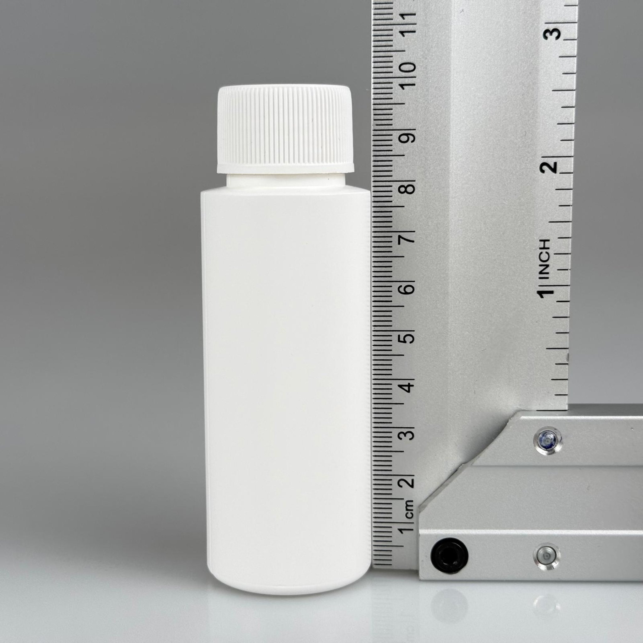 50 CC BEYAZ POLİETİLEN PLASTİK ŞİŞE - BEYAZ KÖPÜK CONTALI KAPAKLI + KOLONYA TIPALI TAKIM - 50 ML KAPAKLI PLASTİK ŞİŞE