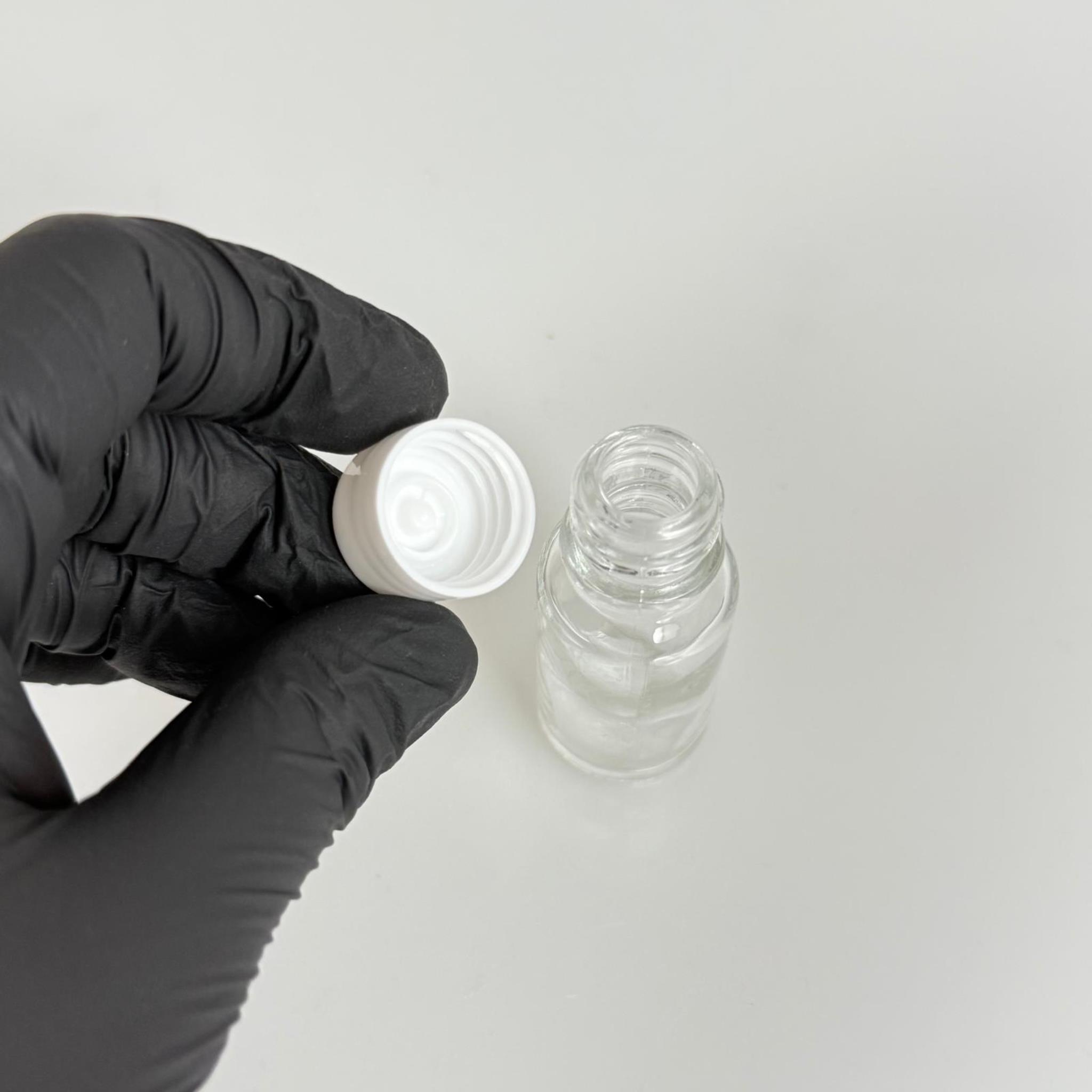 10 ML ŞEFFAF CAM ŞİŞE + CONTALI BEYAZ KAPAK - 10 CC KAPAKLI CAM ŞİŞE