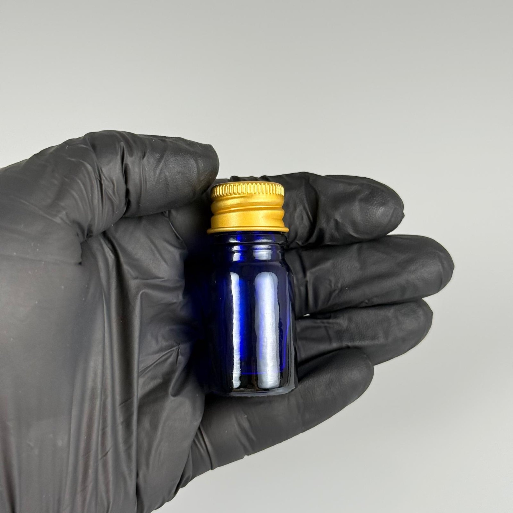 5 CC MAVİ CAM ŞİŞE + KÖPÜK CONTALI GOLD ALÜMİNYUM METAL KAPAKLI + KÖR TIPALI TAKIM - 5 ML MAVİ CAM ŞİŞE