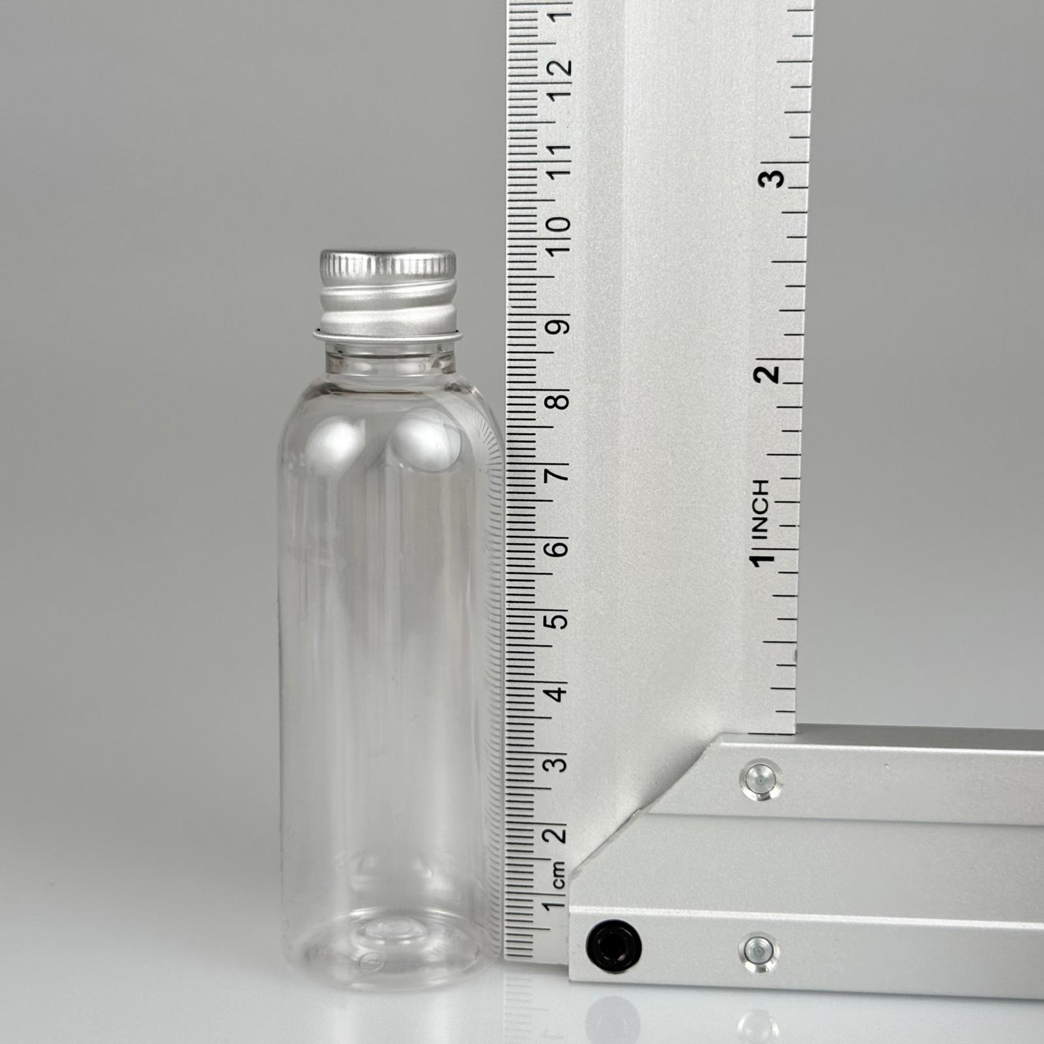 50 CC ŞEFFAF SİLİNDİR UZUN MODEL PET ŞİŞE + KÖPÜK CONTALI GÜMÜŞ ALÜMİNYUM METAL KAPAKLI TAKIM - 50 ML PLASTİK ŞİŞE