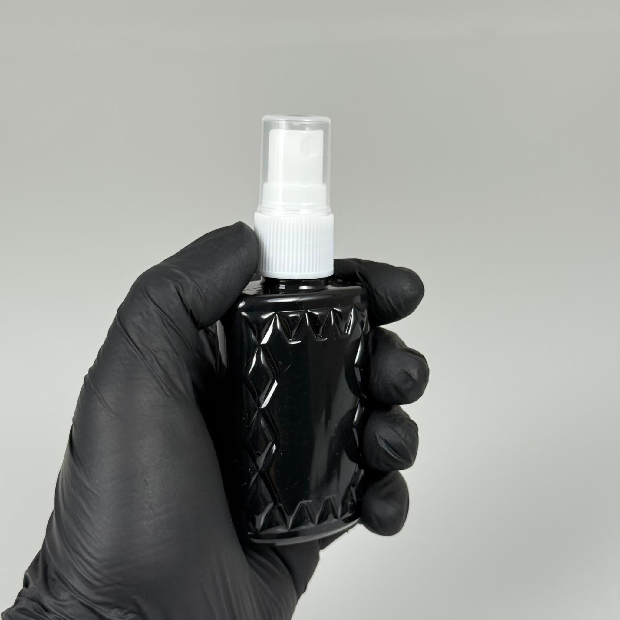 50 CC SİYAH PET KÖŞELİ PARFÜM ŞİŞESİ - BEYAZ SPREYLİ - 50 ML PLASTİK PARFÜM - KOLONYA ŞİŞESİ