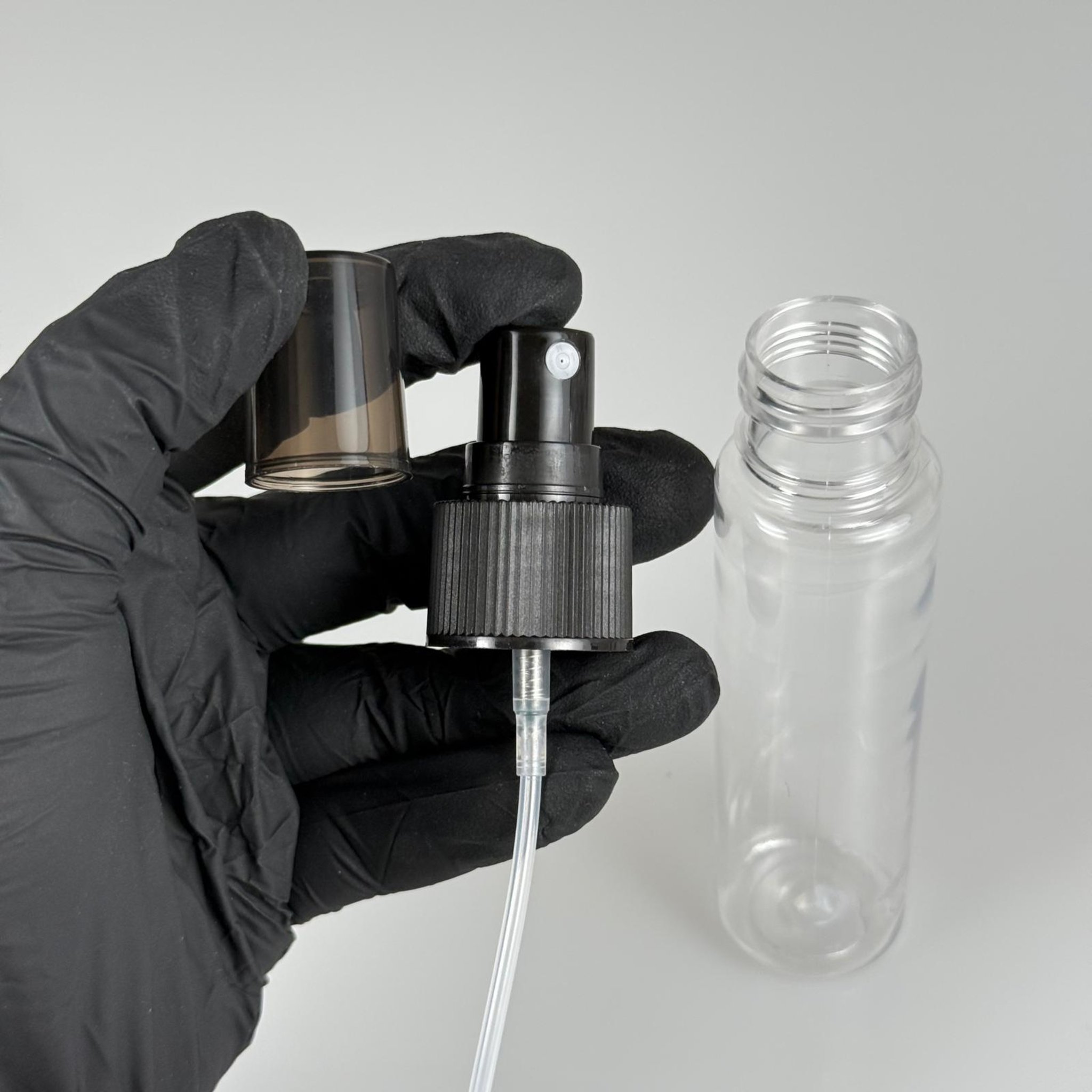60 ML SPREYLİ PET ŞİŞE - 60 CC PLASTİK GENİŞ AĞIZLI ŞİŞE + SİYAH SPREY FISFISLI KAPAK
