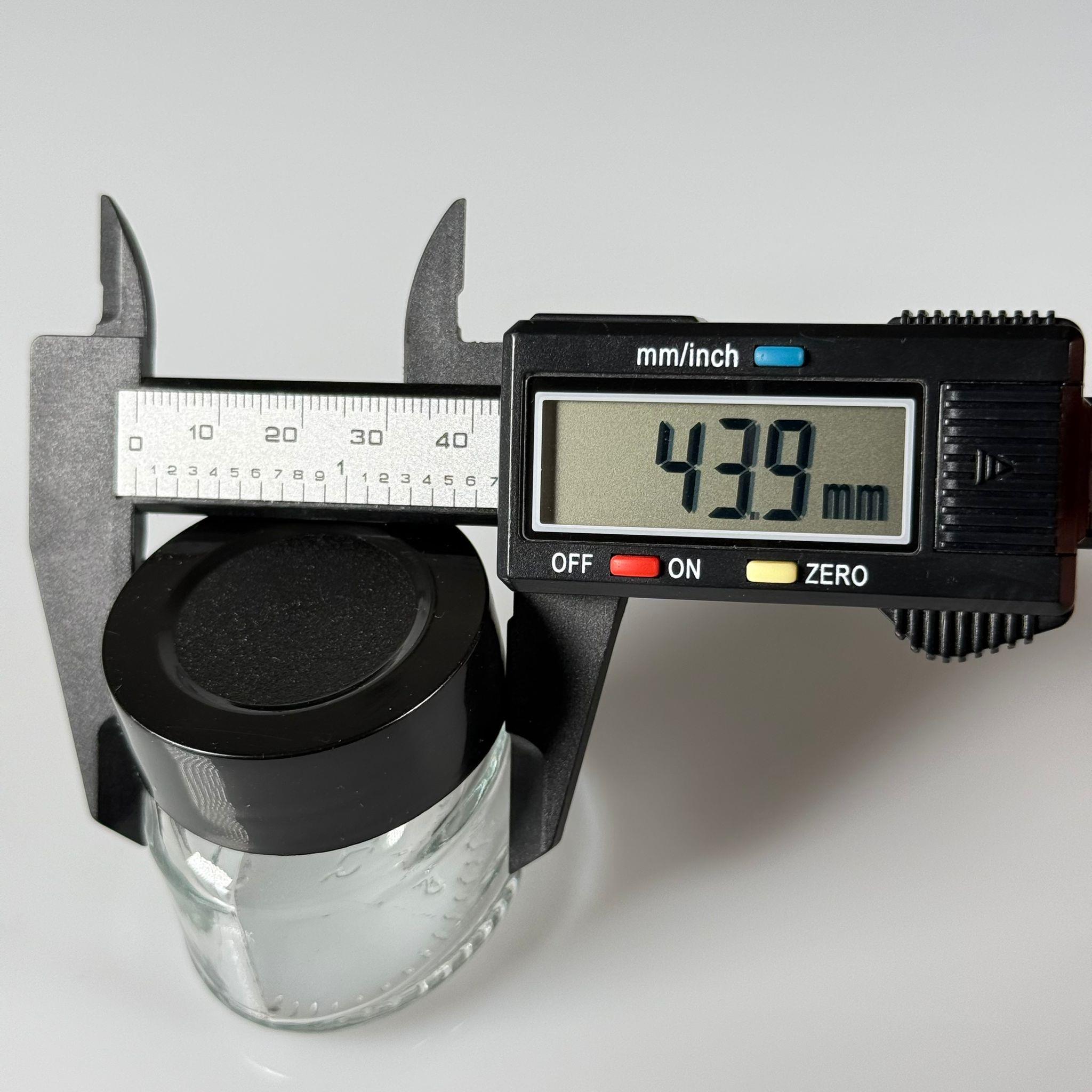 40 CC ELİPS OVAL CAM KAVANOZ - SİYAH PLASTİK DERİN ÜSTÜ KUMLAMA KAPAKLI + KENDİNDEN YAPIŞKANLI KÖPÜK CONTALI - 40 ML MİNİ KREM  CAM KAVANOZLARI