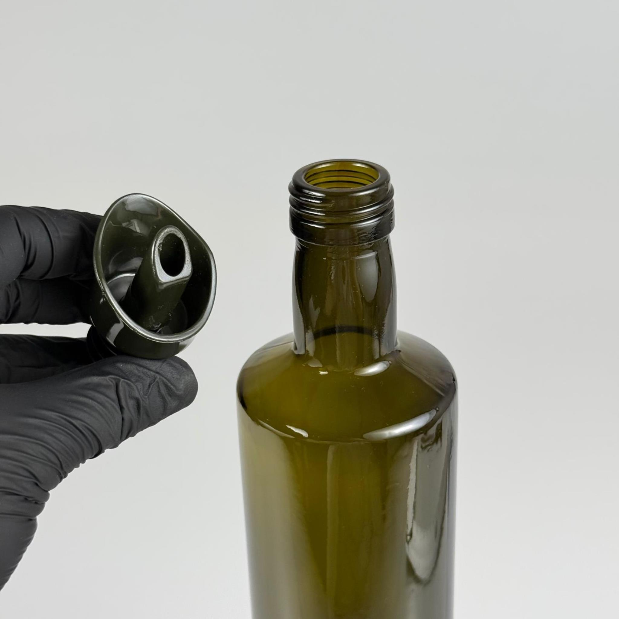 Akıtmaz Kapaklı Şık Cam Yağlık – Zeytinyağı ve Sirke İçin - Restoran Tipi 750 ML Yeşil Dorika Silindir Yağdanlık Koyu Yeşil Akıtıcı Başlıklı