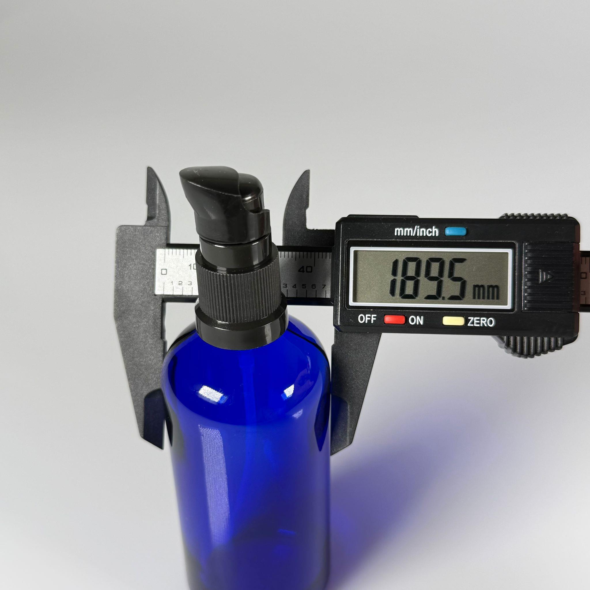 100 CC MAVİ CAM ŞİŞE - SIZDIRMAZ ETEKLİ SİYAH LOSYON POMPALI TAKIM - 100 ML LOSYON ŞİŞESİ - YAĞ, KREM GİBİ YOĞUN KIVAMLI SIVILAR İÇİN CAM AMBALAJ