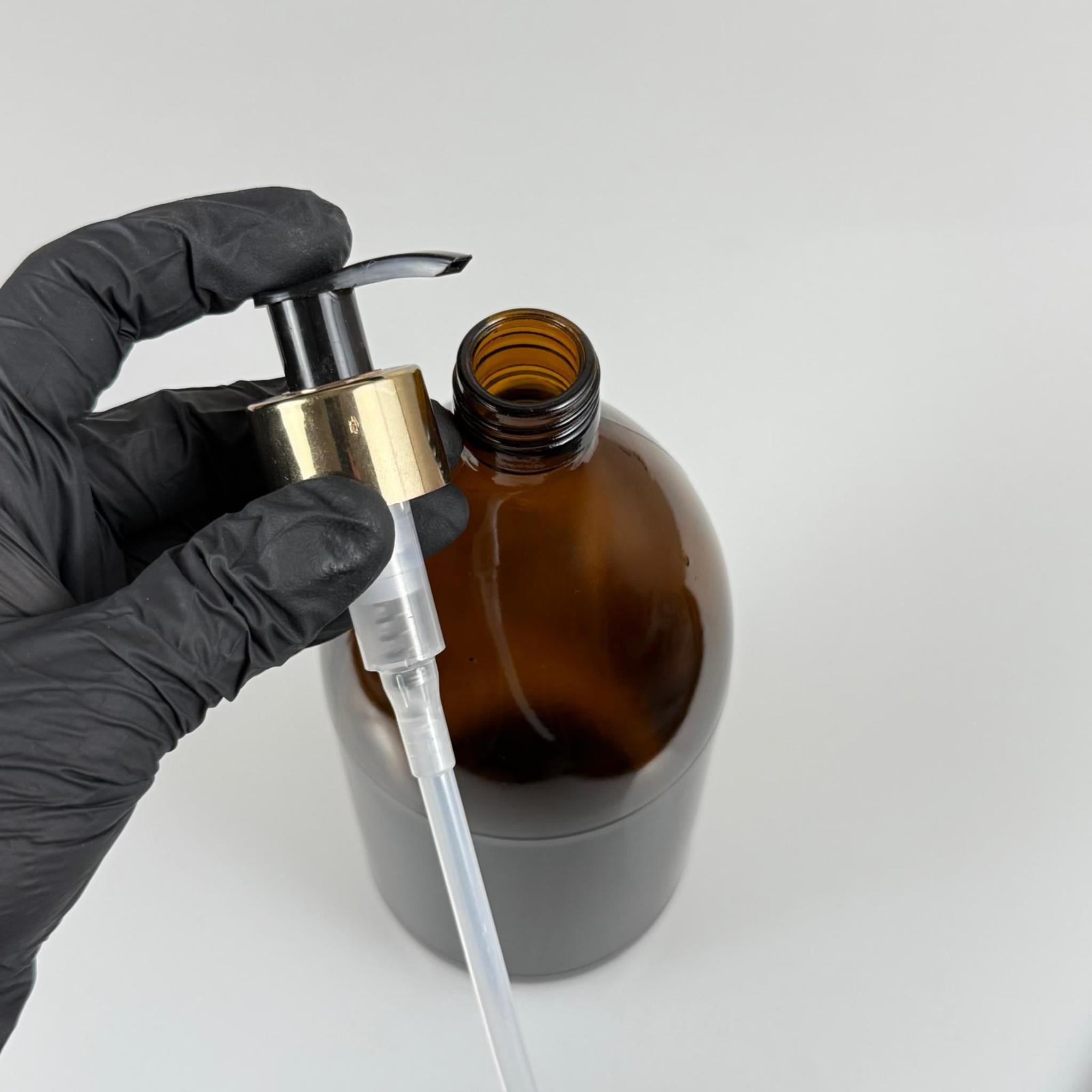 1000 CC AMBER TOMBUL ÖZEL SERİ CAM ŞİŞE - GOLD METAL KAPLAMALI POMPALI - 1000 ML CAM ECZA ŞİŞESİ - KAHVERENGİ