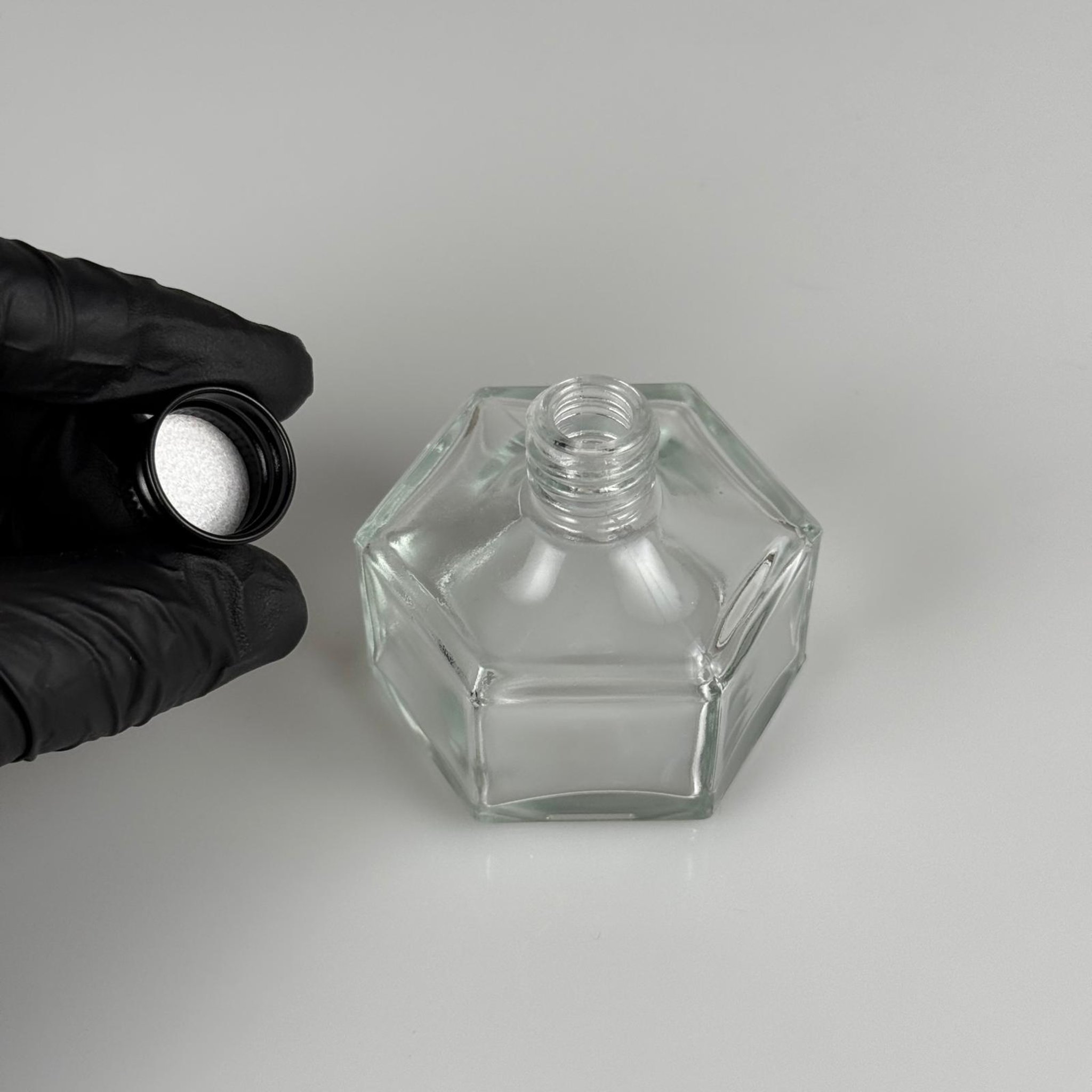 50 CC BASIK ALTIGEN CAM ŞİŞE + SİYAH ALÜMİNYUM METAL KAPAKLI TAKIM - 50 ML PRESTİJLİ ŞİŞE
