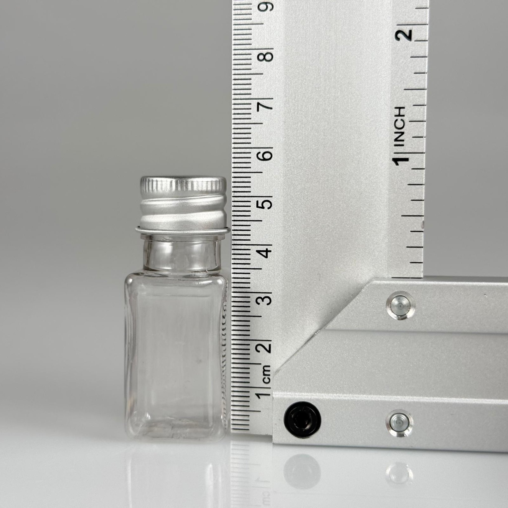 10 CC ŞEFFAF KARE PET SHOT ŞİŞE - KÖPÜK CONTALI GÜMÜŞ ALÜMİNYUM METAL KAPAKLI + KÖR TIPALI TAKIM - 10 ML PLASTİK ŞİŞE