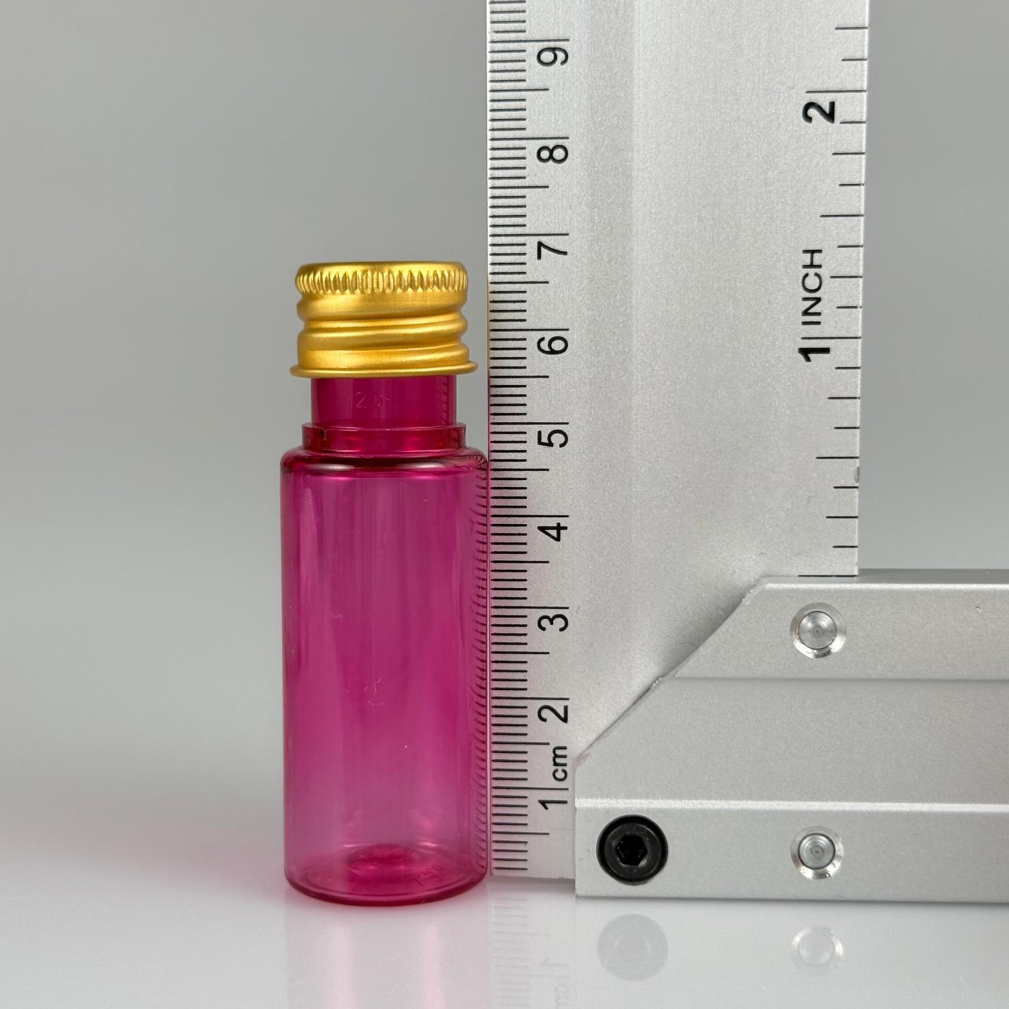 15 CC SİLİNDİR PEMBE PET ŞİŞE + KÖPÜK CONTALI GOLD ALÜMİNYUM METAL KAPAKLI + DAMLALIKLI KOLONYA TIPALI TAKIML - 15 ML PEMBE PET ŞİŞE