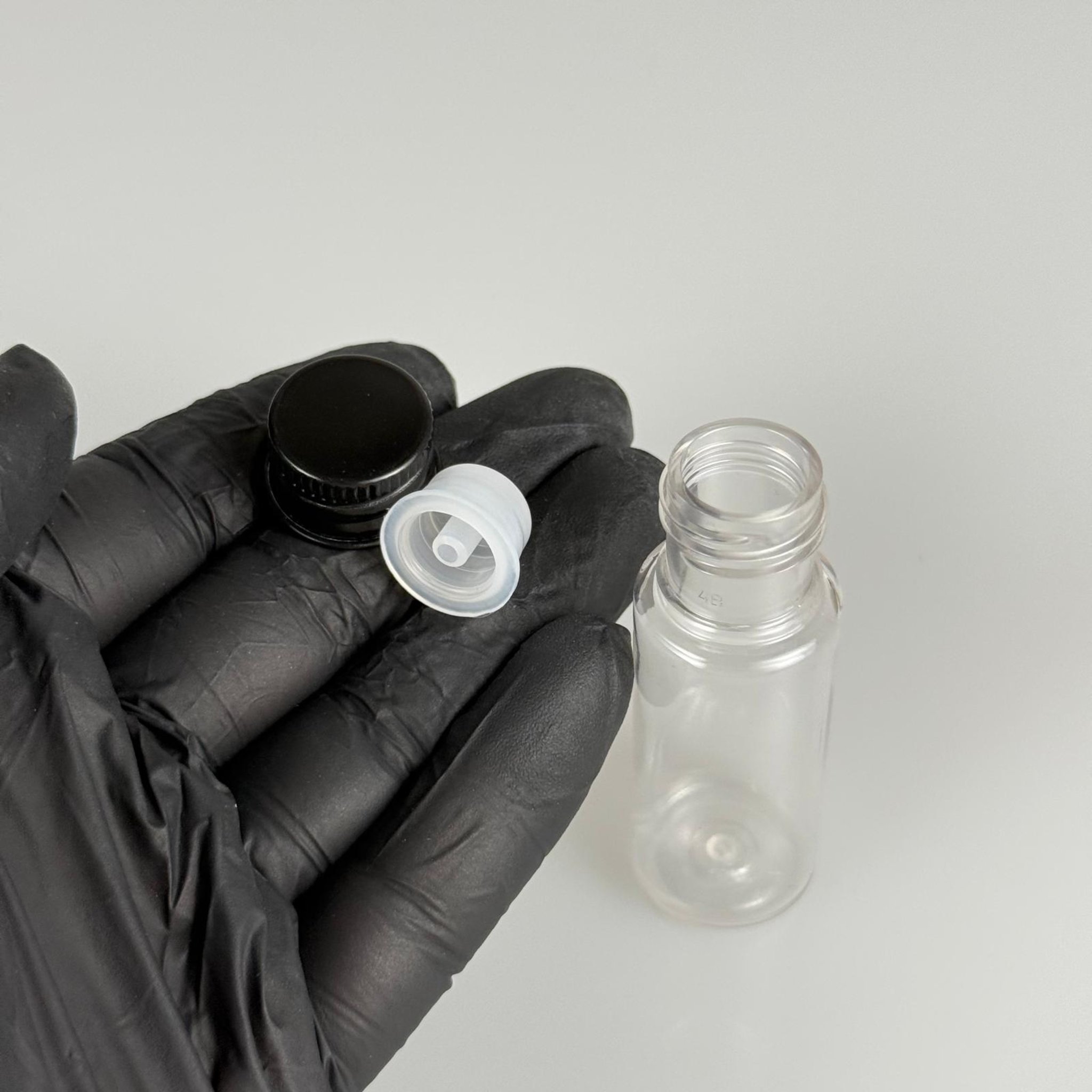 15 CC SİLİNDİR PET ŞİŞE + KÖPÜK CONTALI SİYAH ALÜMİNYUM METAL KAPAKLI + DAMLALIKLI KOLONYA TIPALI TAKIML - 15 ML ŞEFFAF PET ŞİŞE