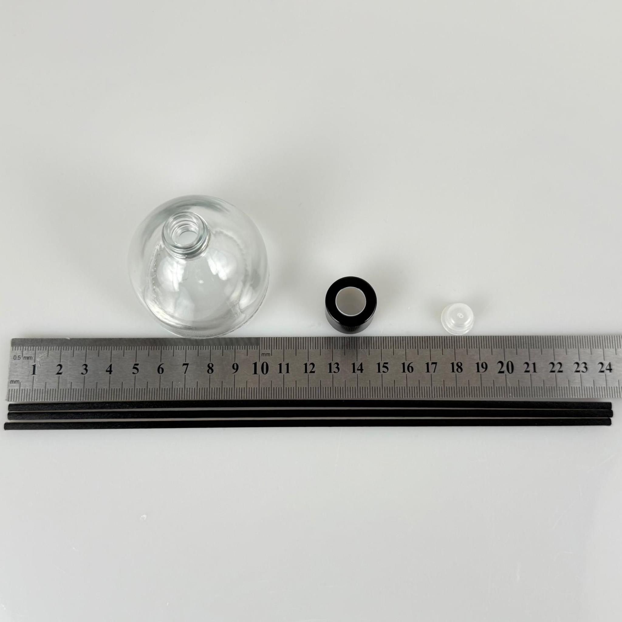 KUBBE MODEL CAM BAMBU ODA KOKUSU ŞİŞESİ + METAL SİYAH KAPAK + TIPA + 3 ADET FİBER BAMBU ÇUBUK - 50 ML SET TAKIM - HEDİYELİK PROMOSYON DİFFUSER ŞİŞELERİ